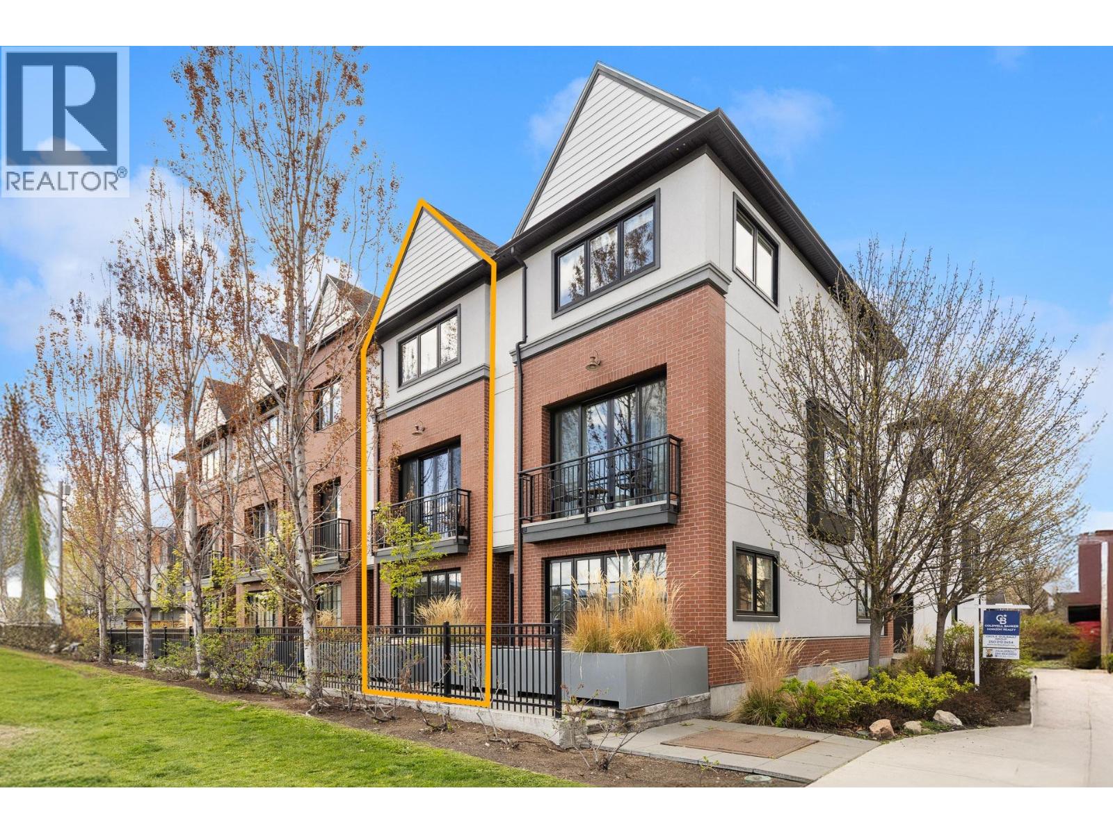 555 Buckland Avenue Unit# 106