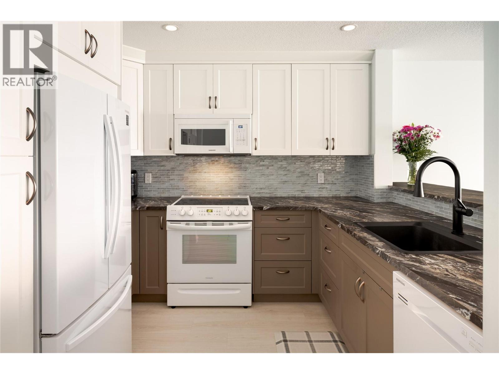 3870 Brown Road Unit# 215