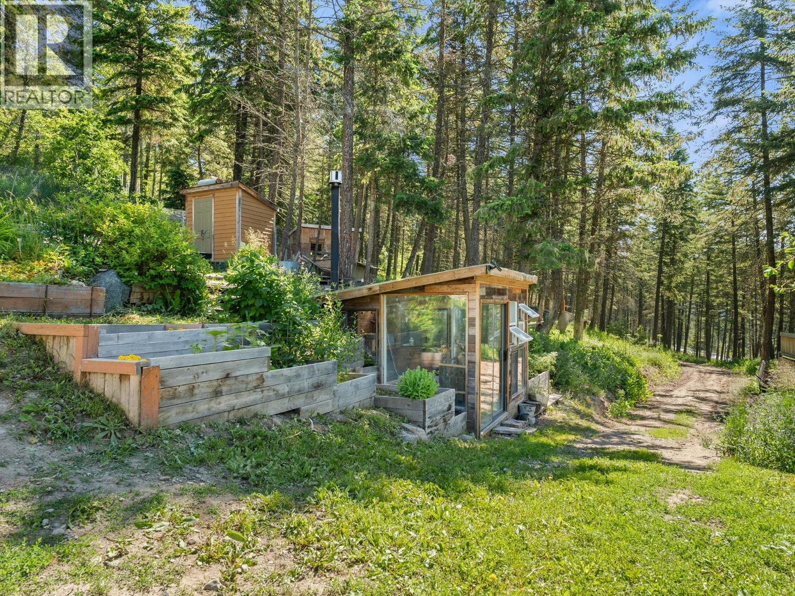 1809 Cardinal Creek Road