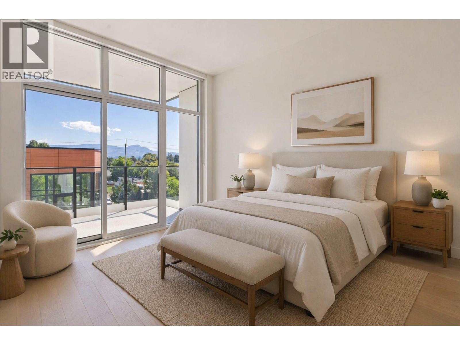 3409 Lakeshore Road Unit# 303