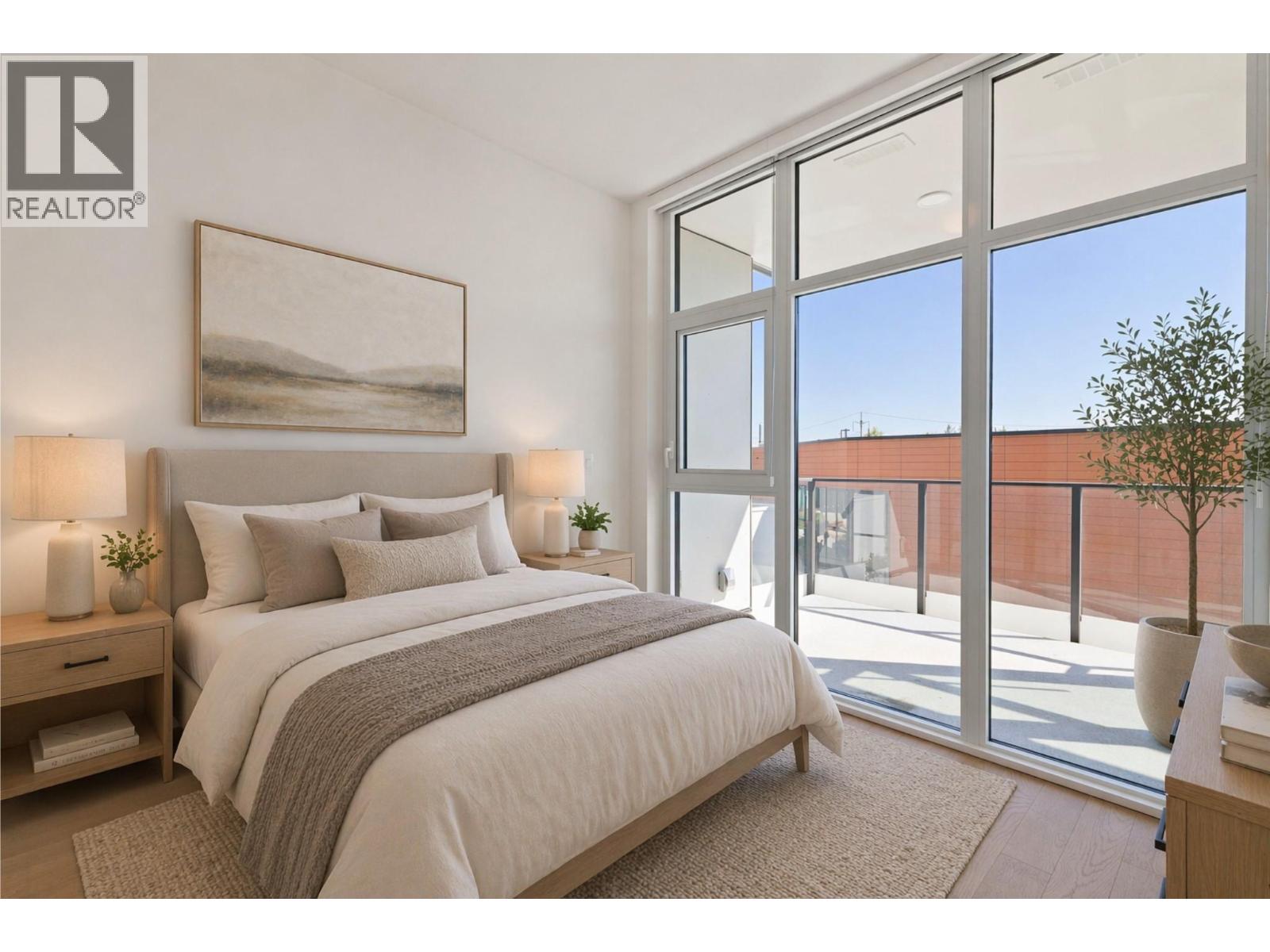 3409 Lakeshore Road Unit# 303
