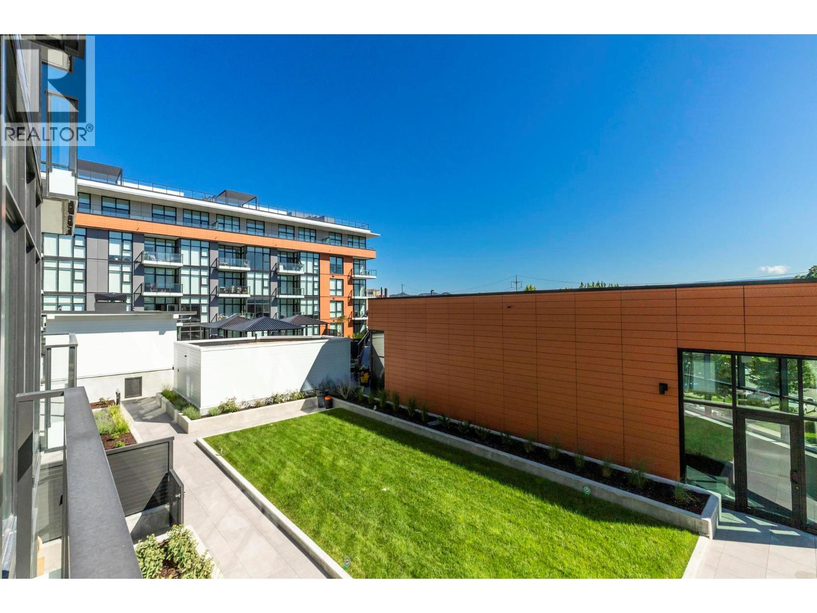 3409 Lakeshore Road Unit# 303