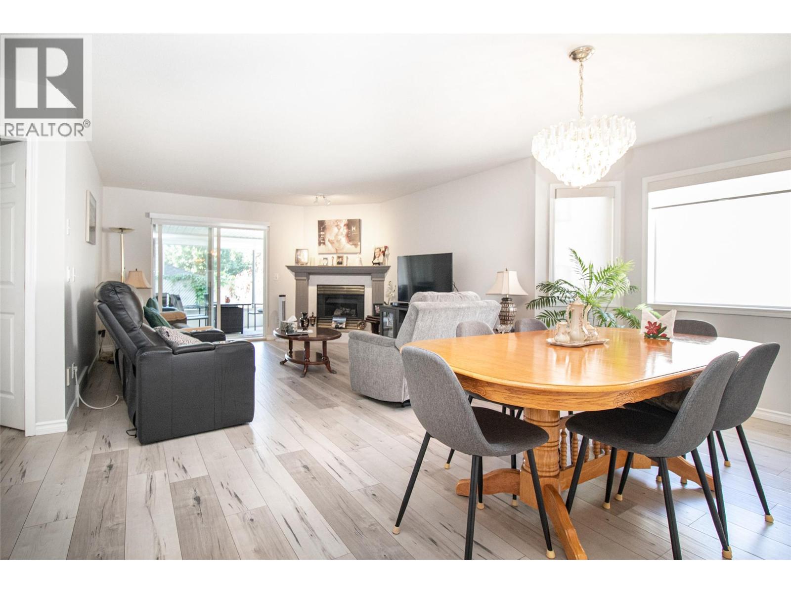 1874 Parkview Crescent Unit# 25