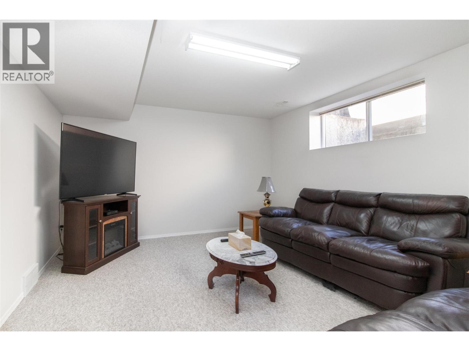 1874 Parkview Crescent Unit# 25