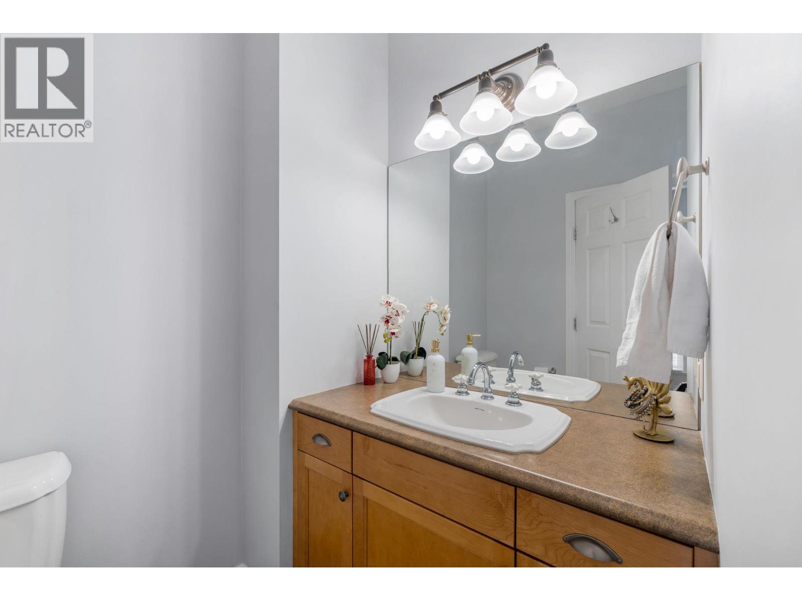 380 Providence Avenue Unit# 6