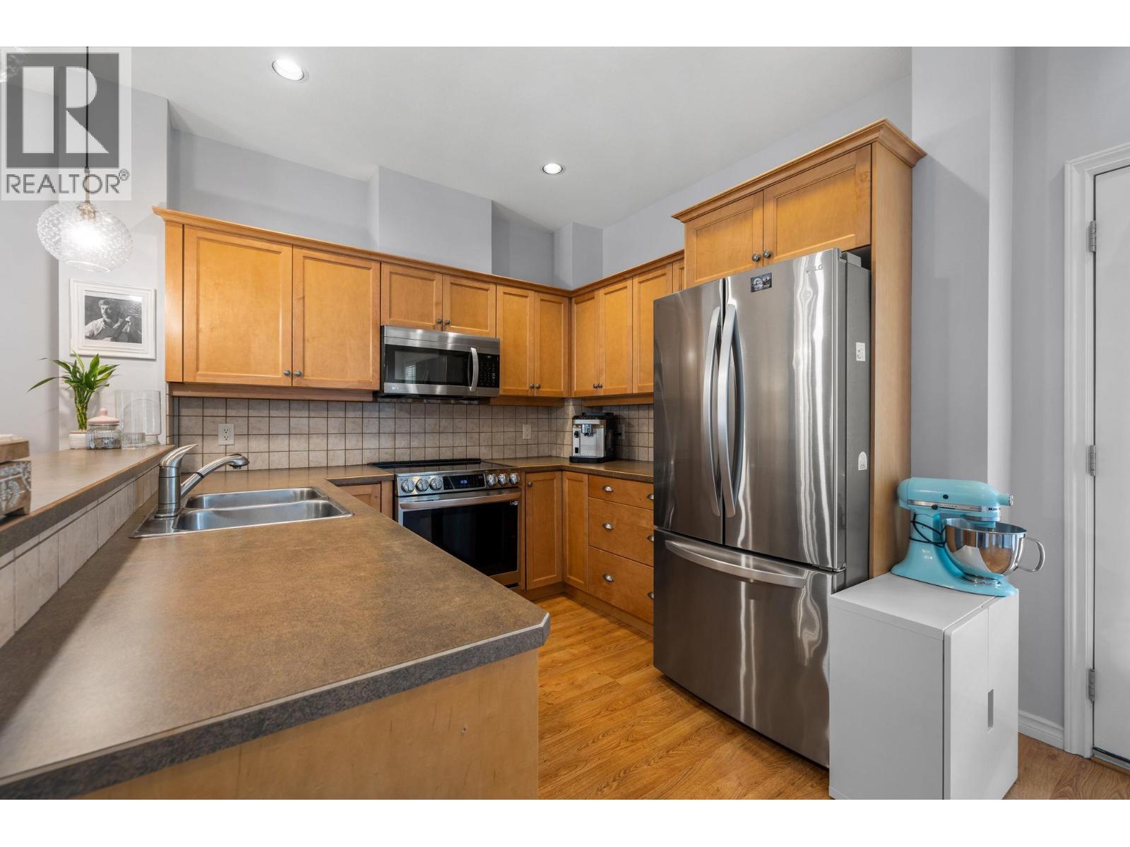 380 Providence Avenue Unit# 6