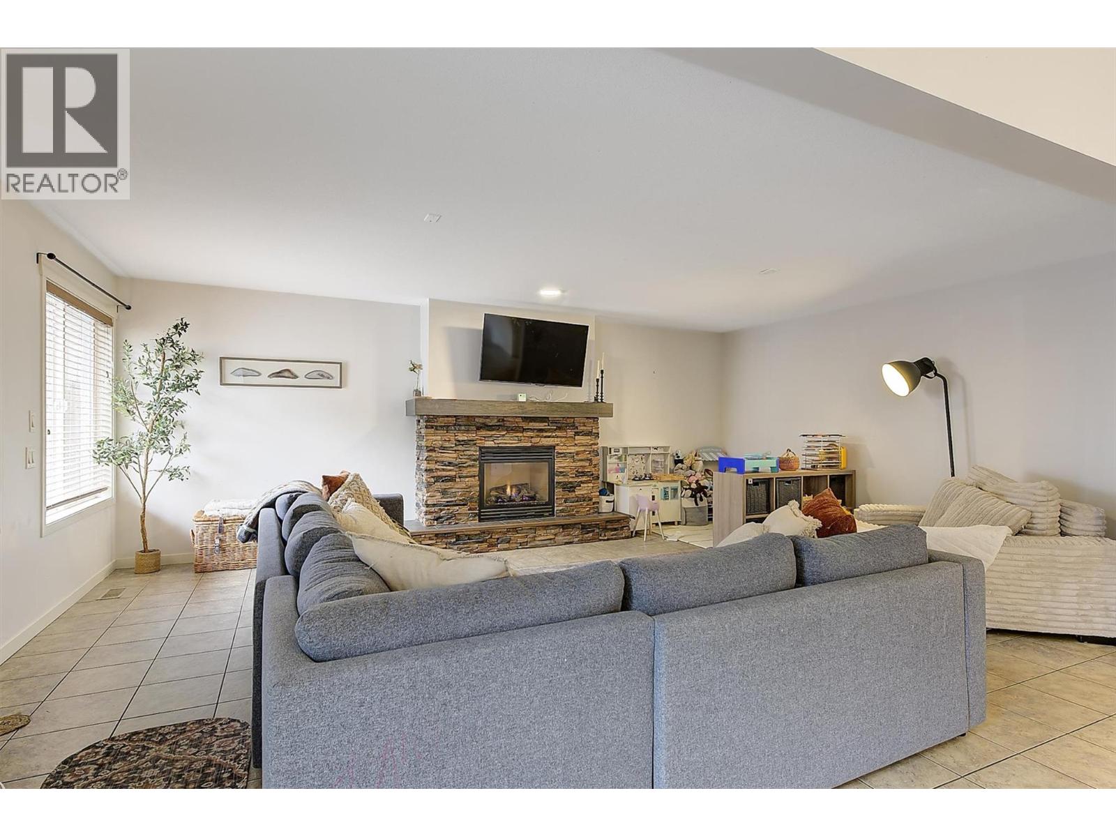 1451 Rosemeadow Drive Unit# 1