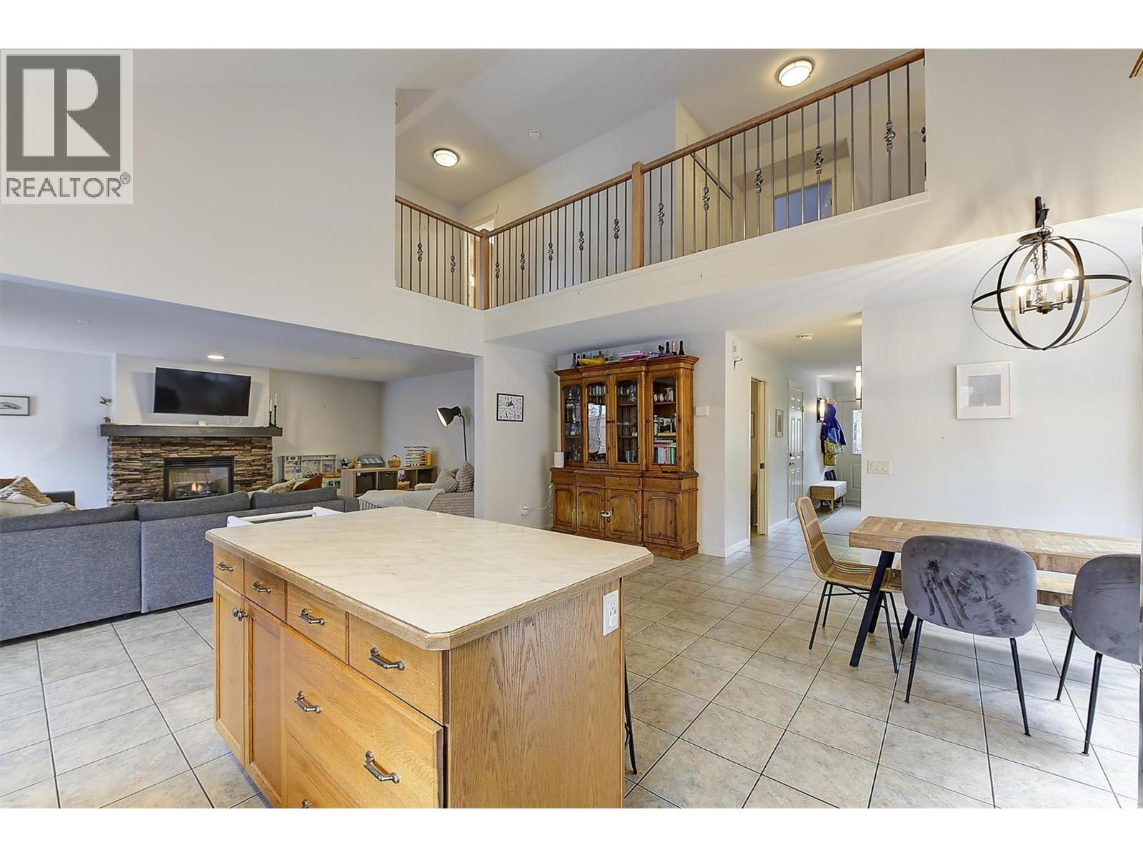 1451 Rosemeadow Drive Unit# 1
