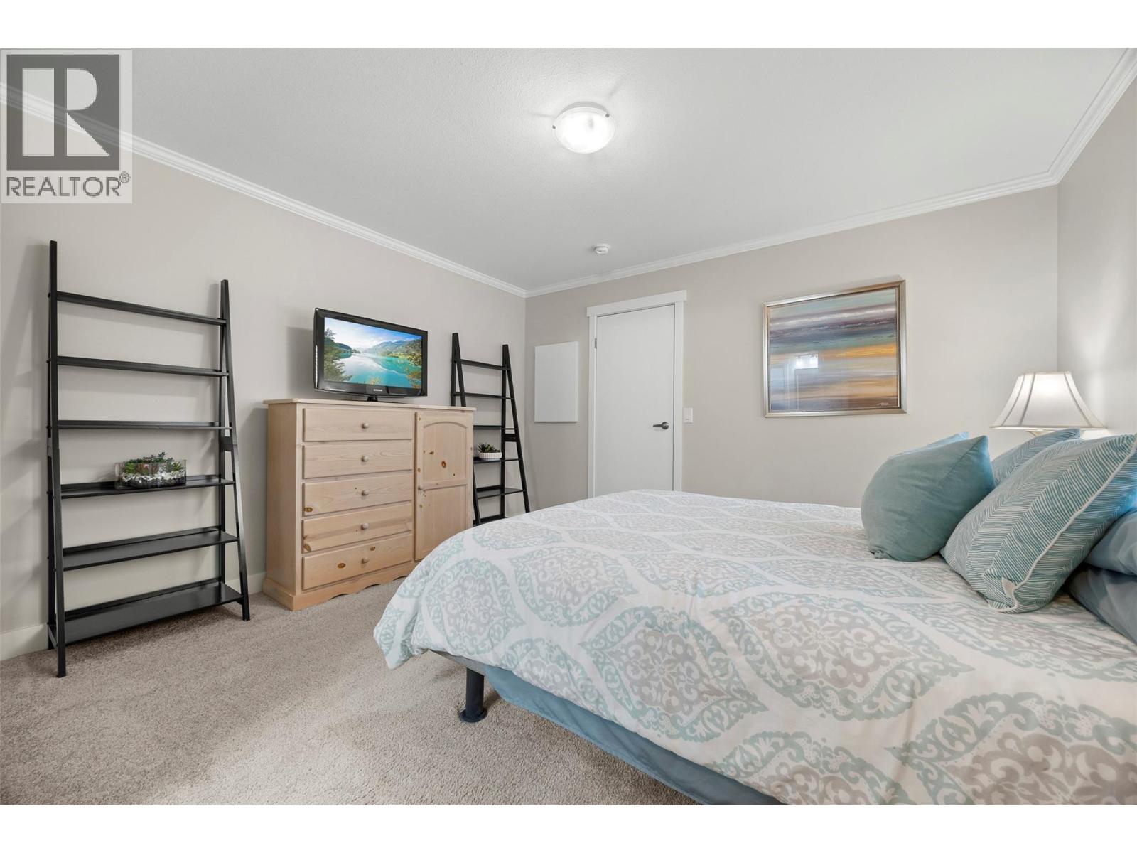 1860 Boucherie Road Unit# 33