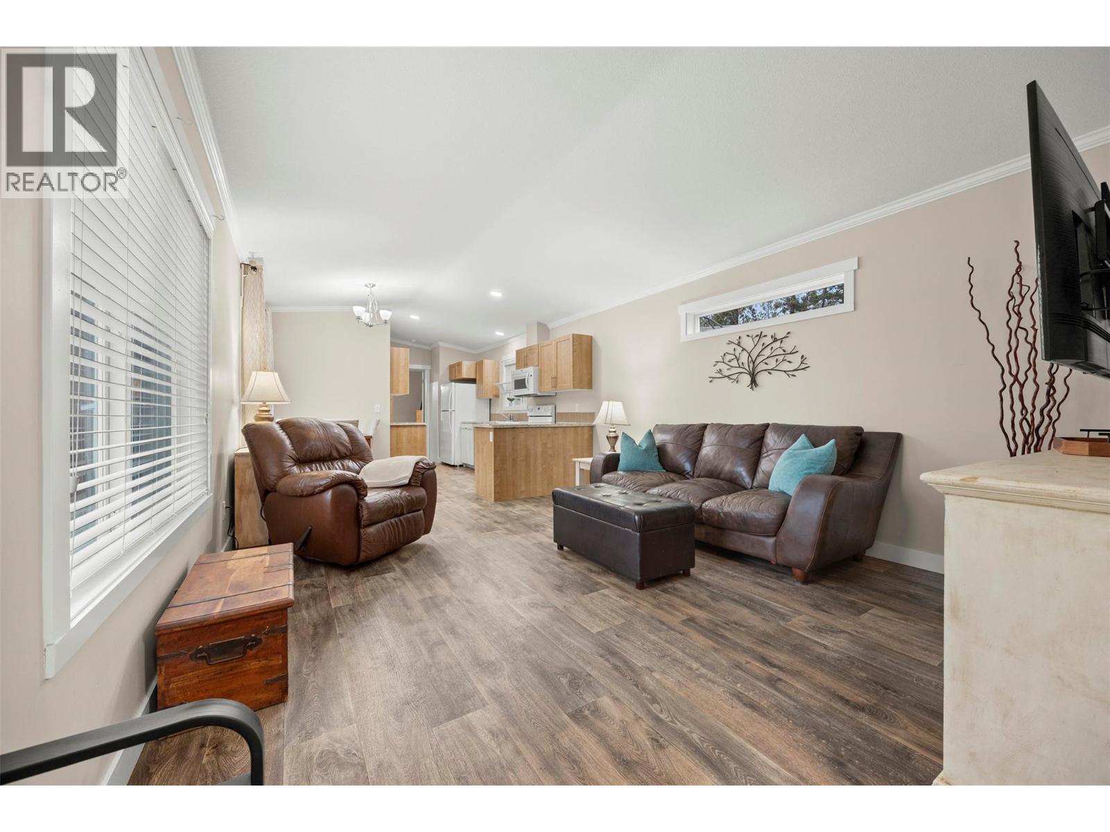 1860 Boucherie Road Unit# 33