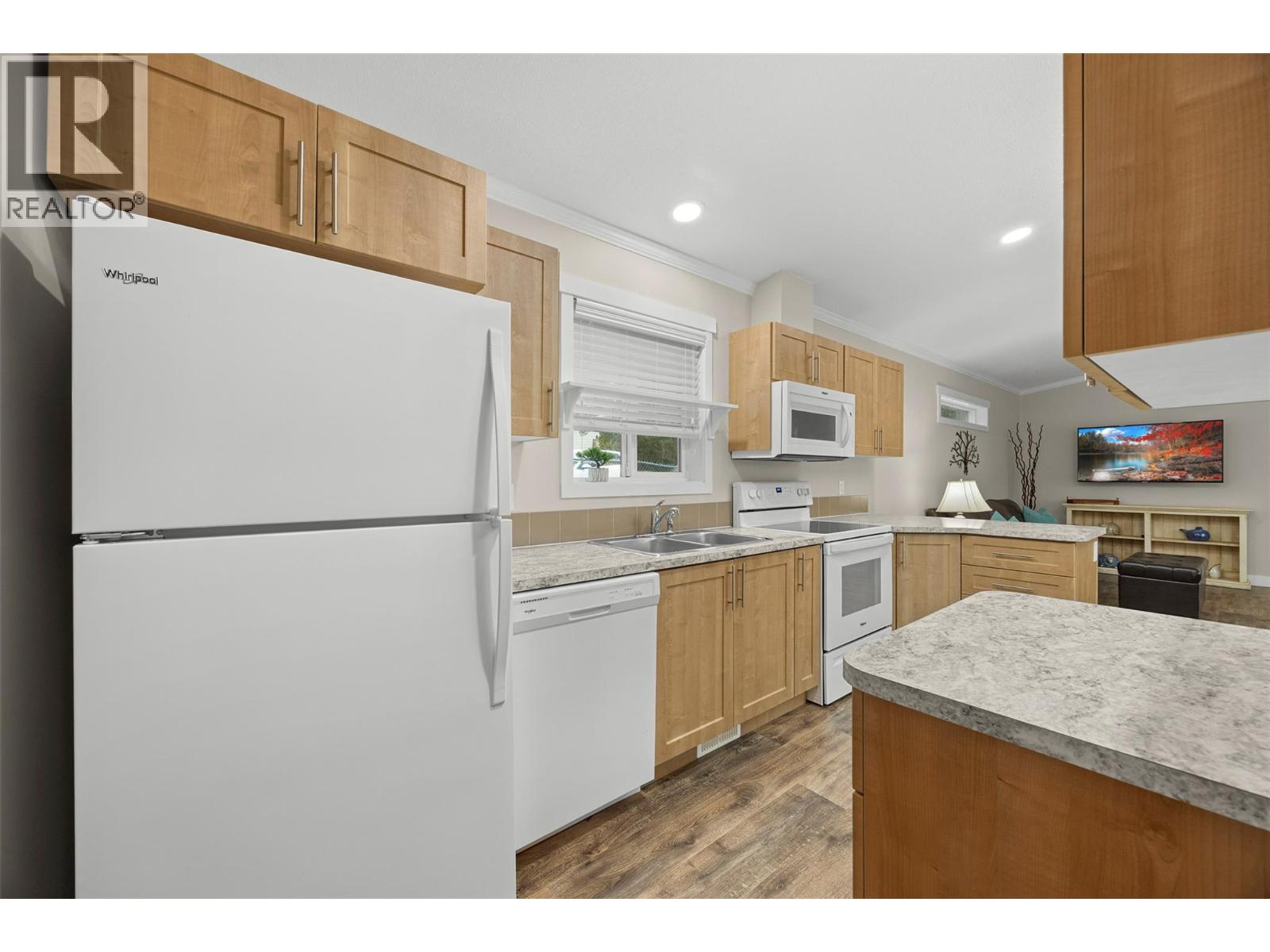 1860 Boucherie Road Unit# 33