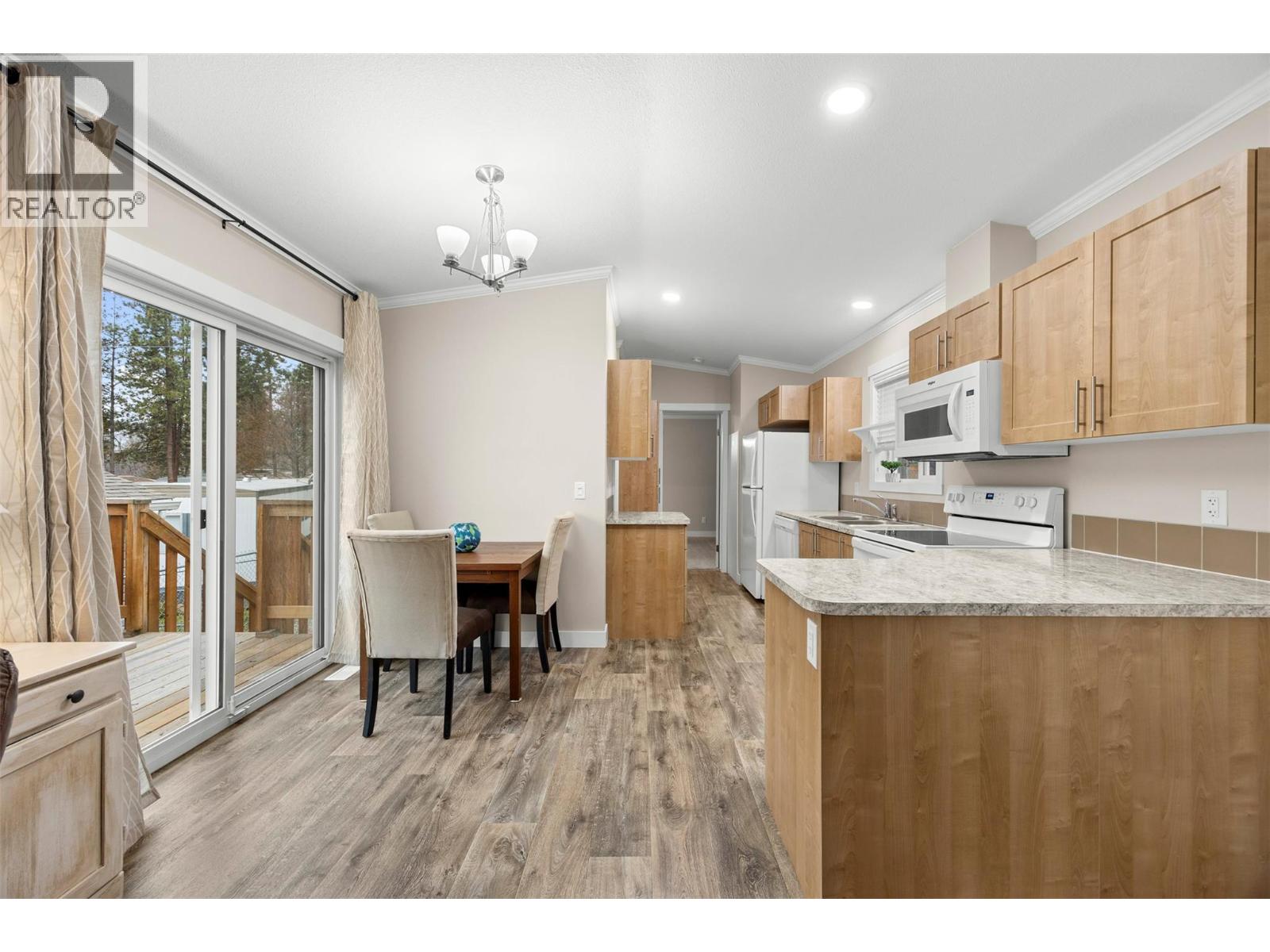 1860 Boucherie Road Unit# 33