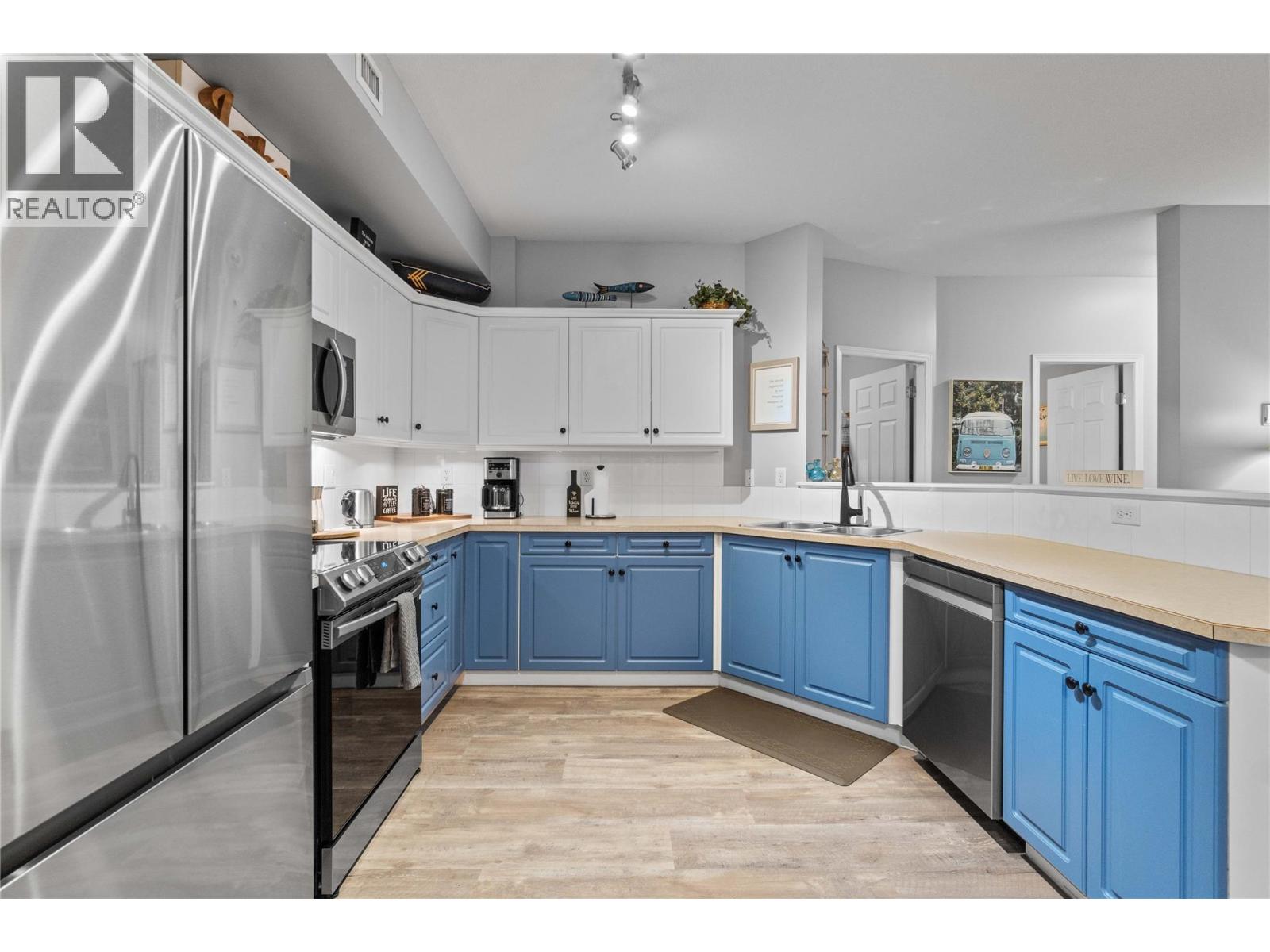 1088 Sunset Drive Unit# 331
