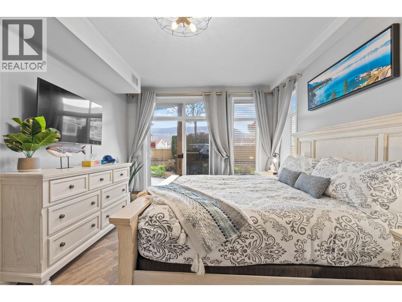 1088 Sunset Drive Unit# 331