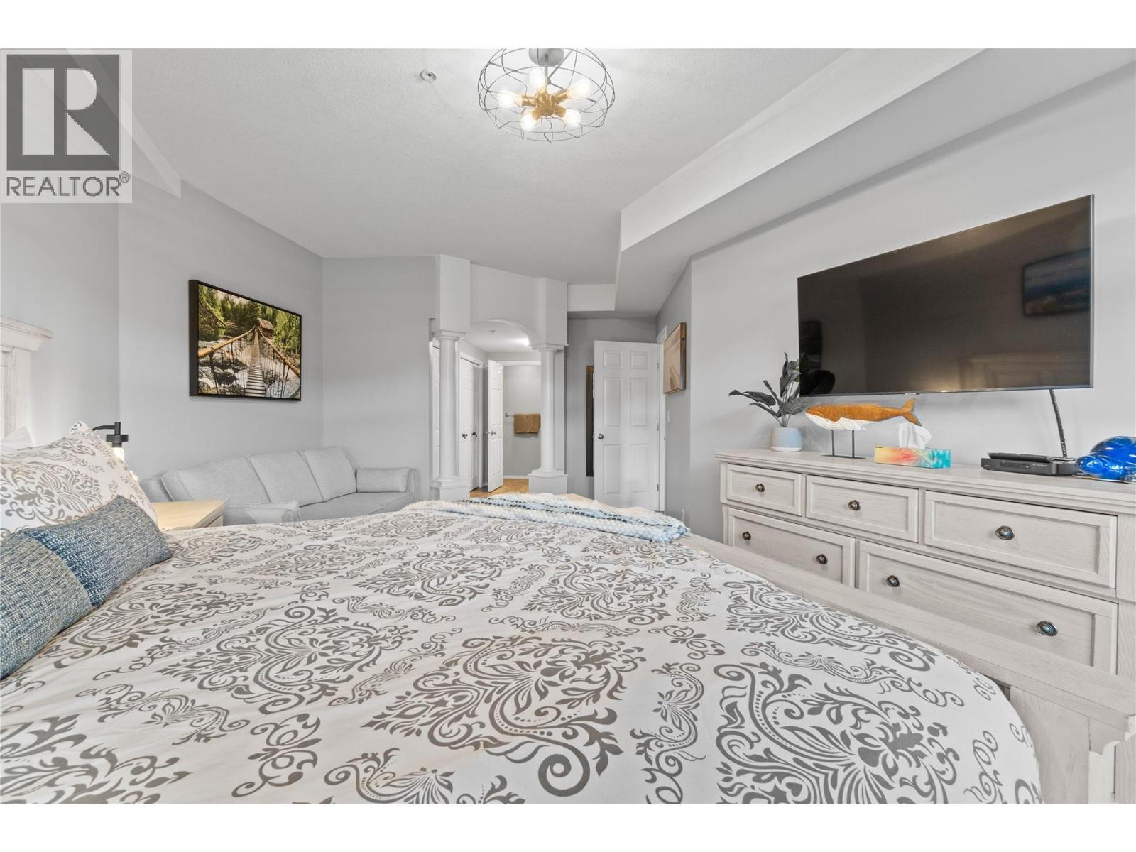 1088 Sunset Drive Unit# 331