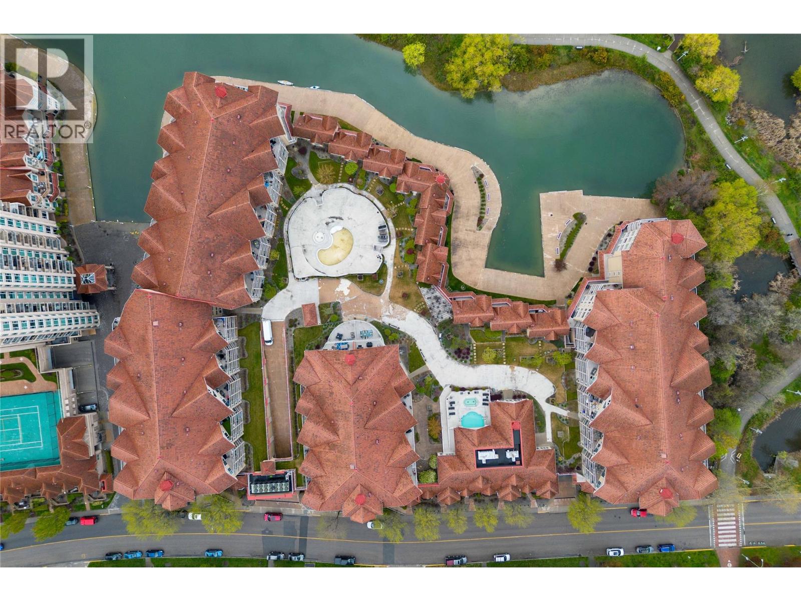 1088 Sunset Drive Unit# 331