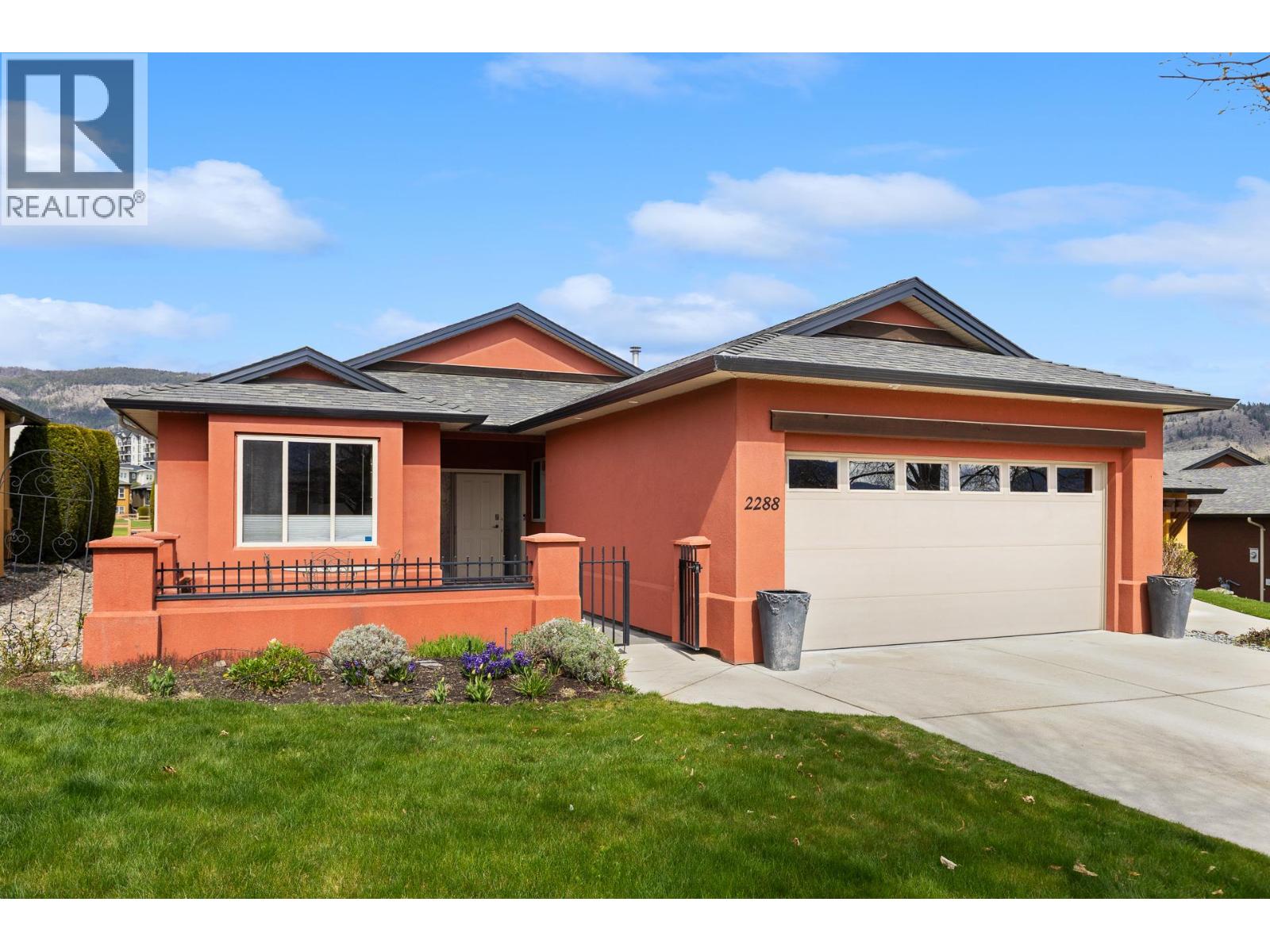 2288 Pine Vista Place