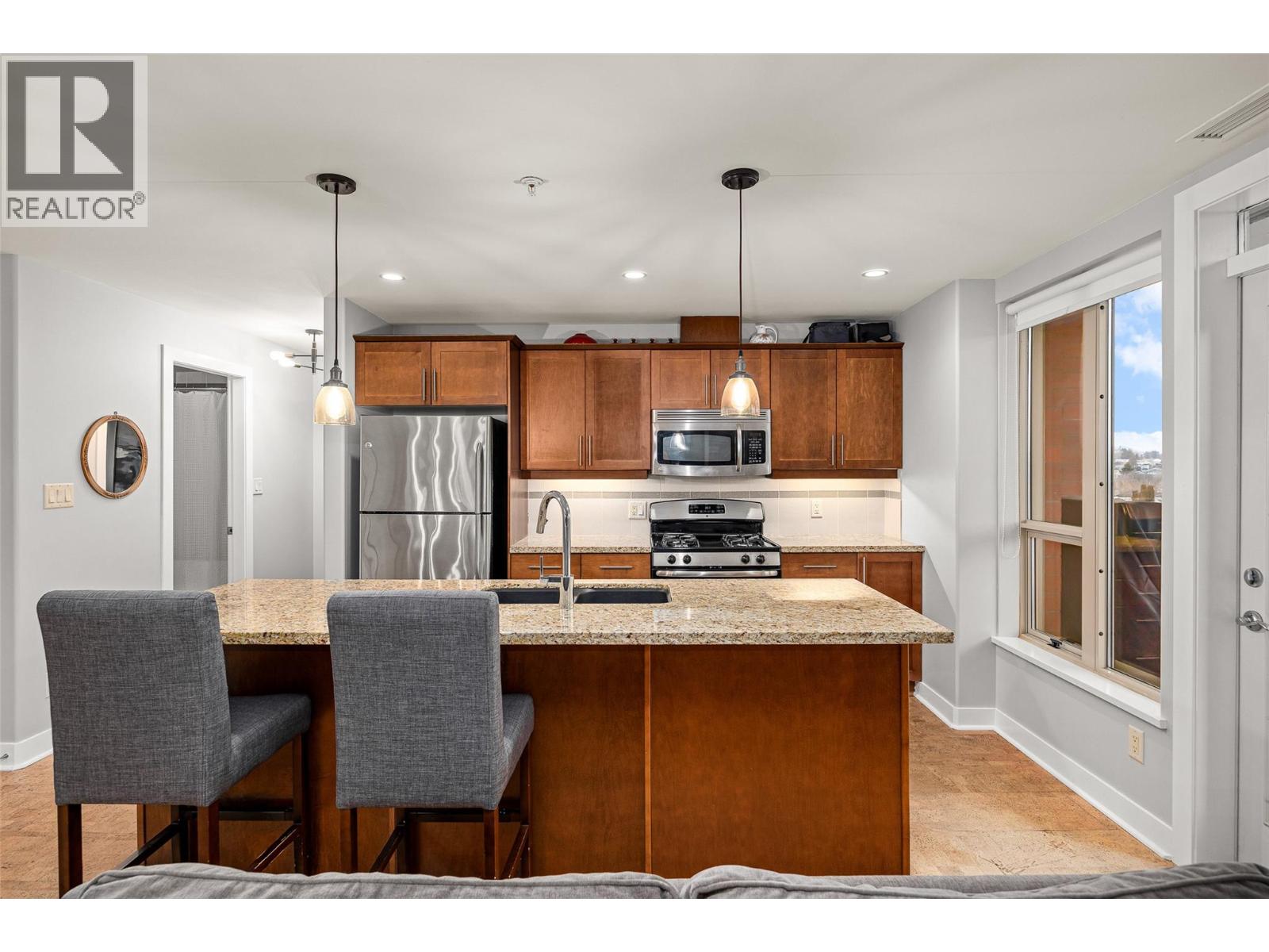1160 Bernard Avenue Unit# 504