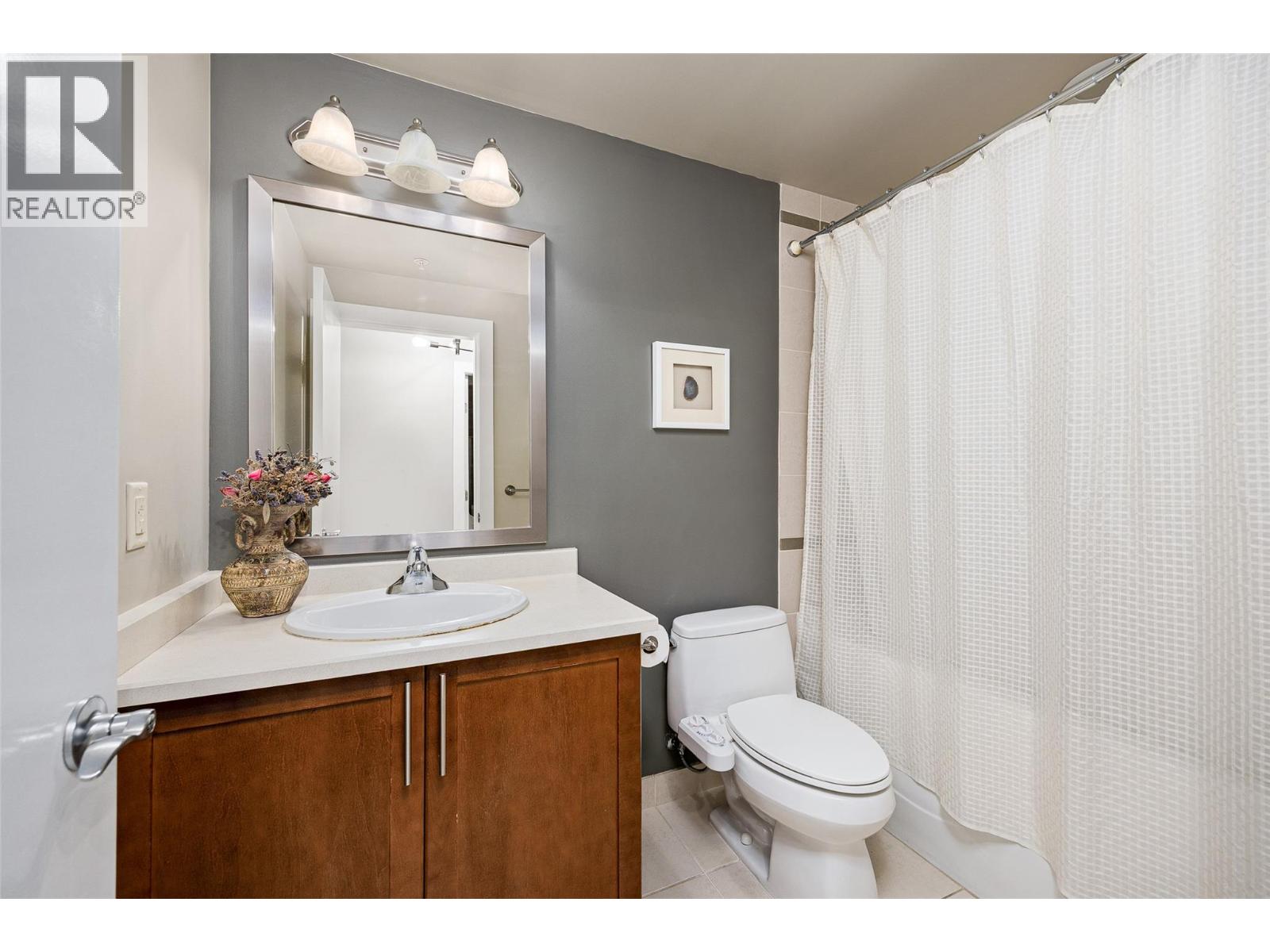 1160 Bernard Avenue Unit# 504