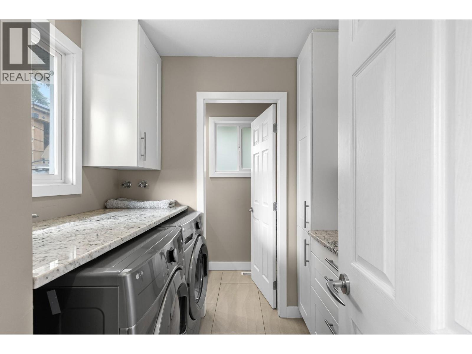 11438 Okanagan Centre Road E