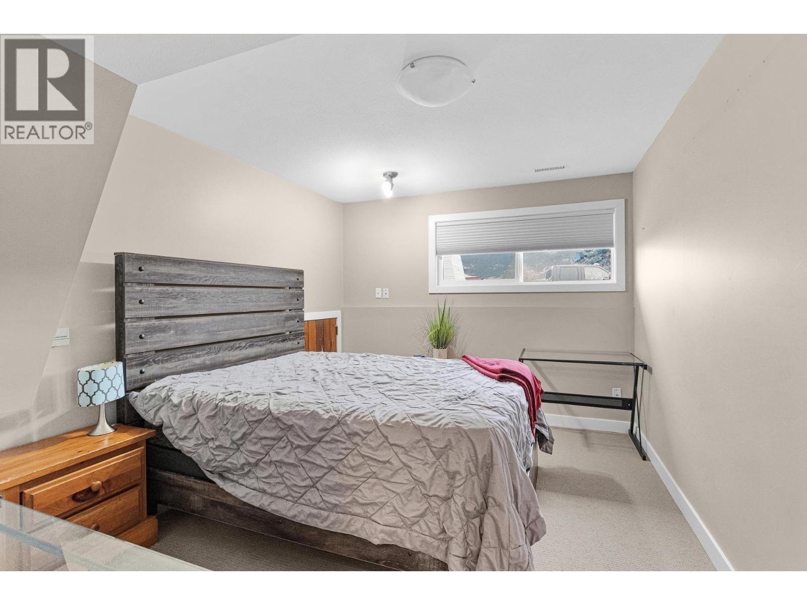 11438 Okanagan Centre Road E