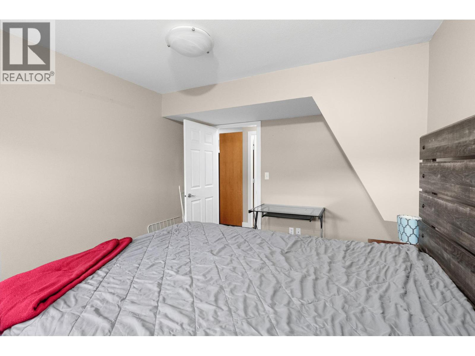 11438 Okanagan Centre Road E