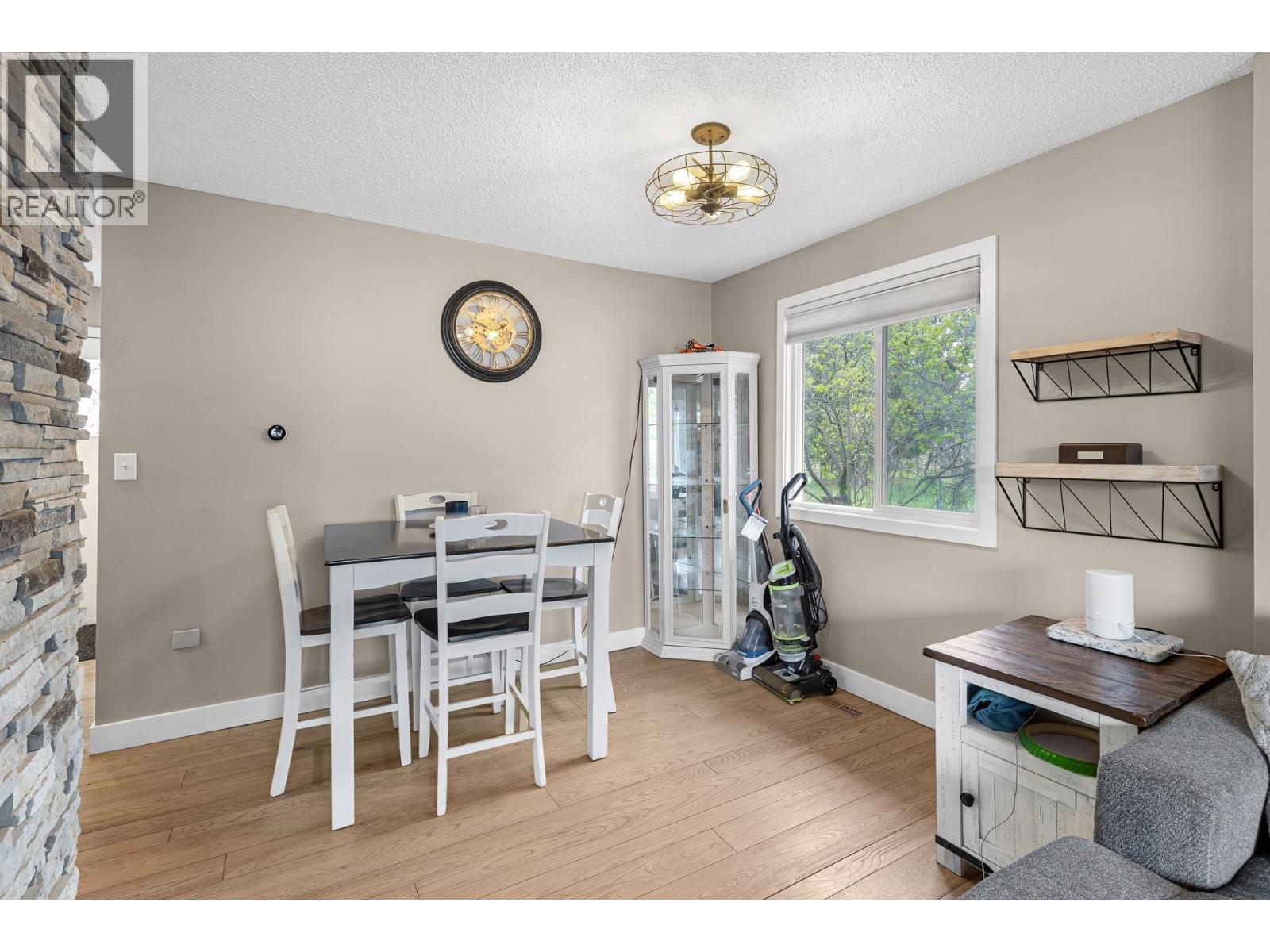11438 Okanagan Centre Road E