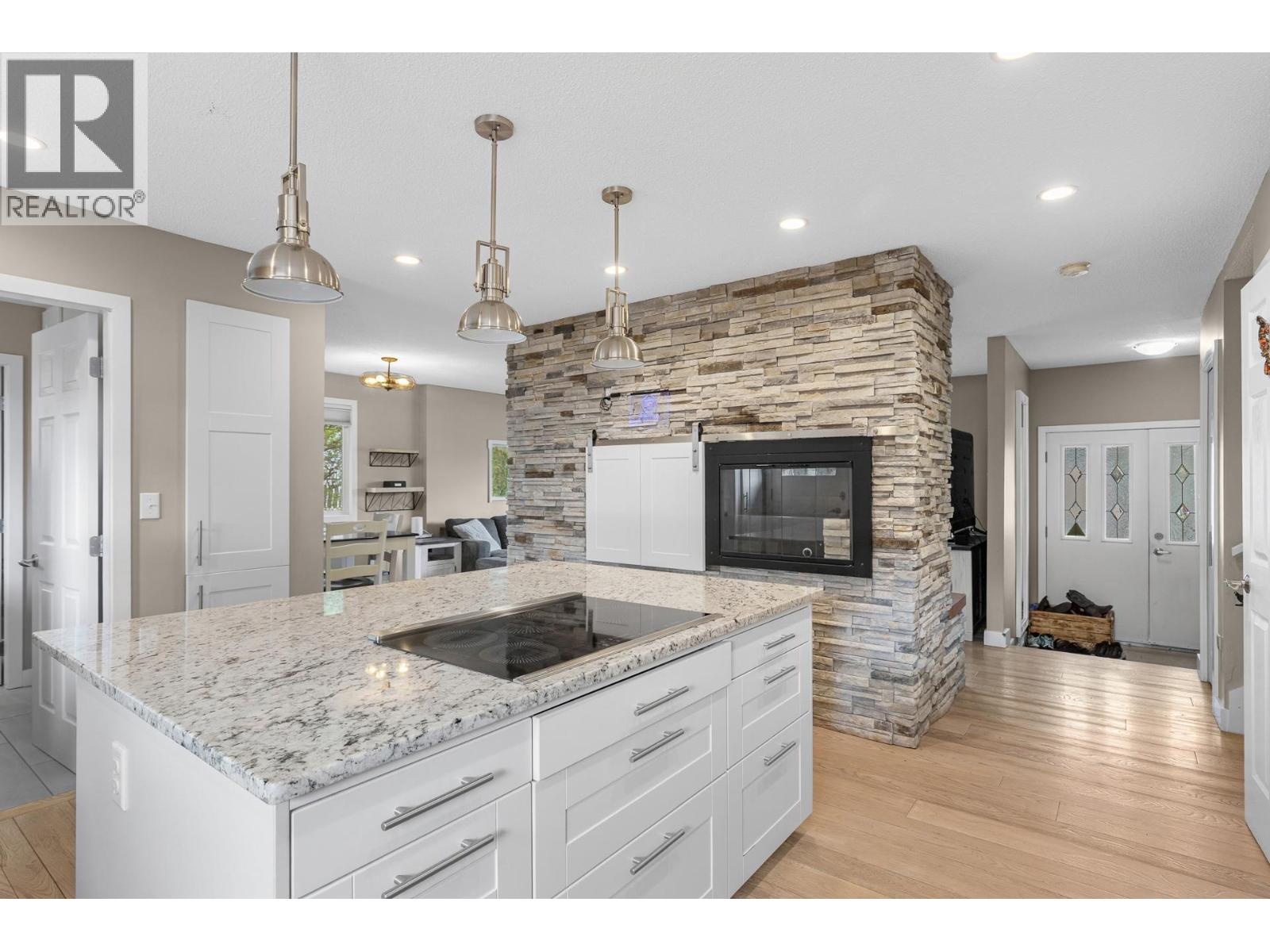 11438 Okanagan Centre Road E