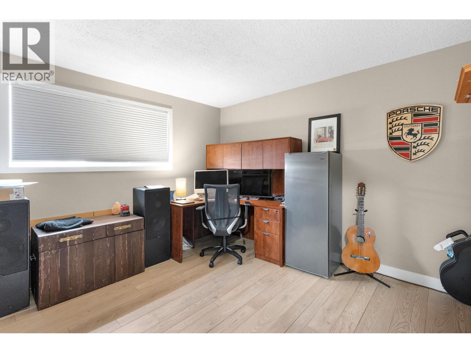 11438 Okanagan Centre Road E