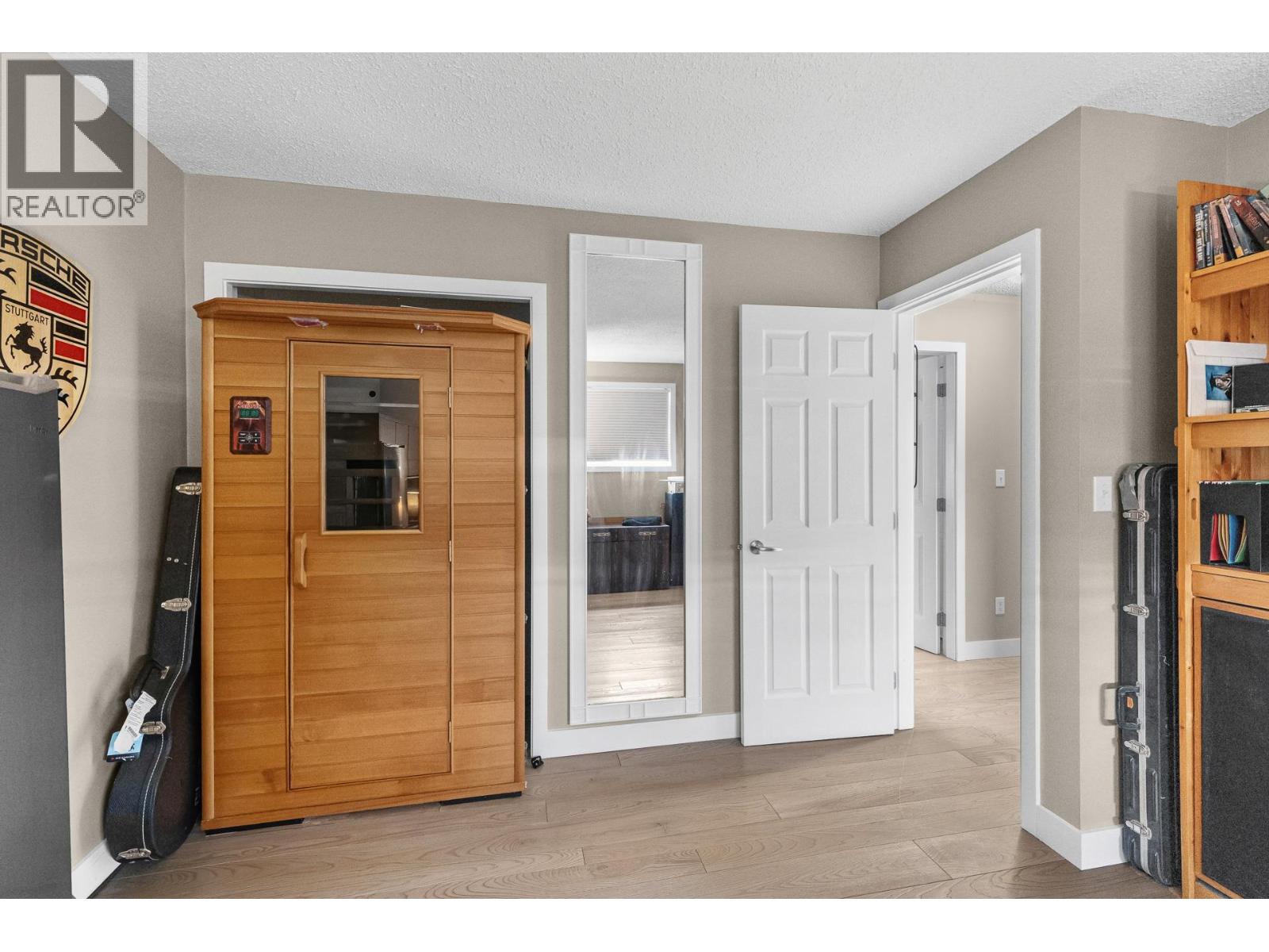 11438 Okanagan Centre Road E