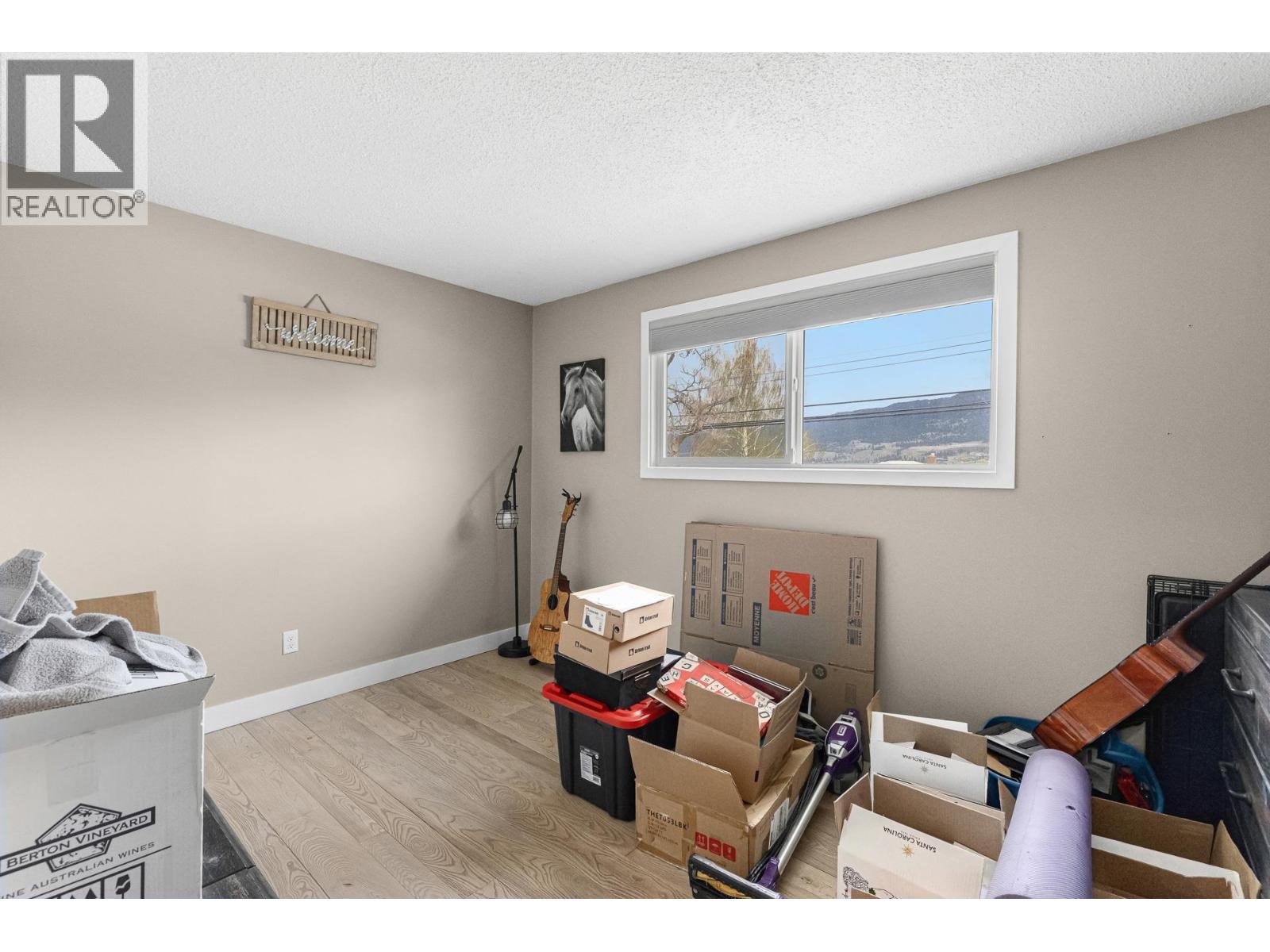 11438 Okanagan Centre Road E