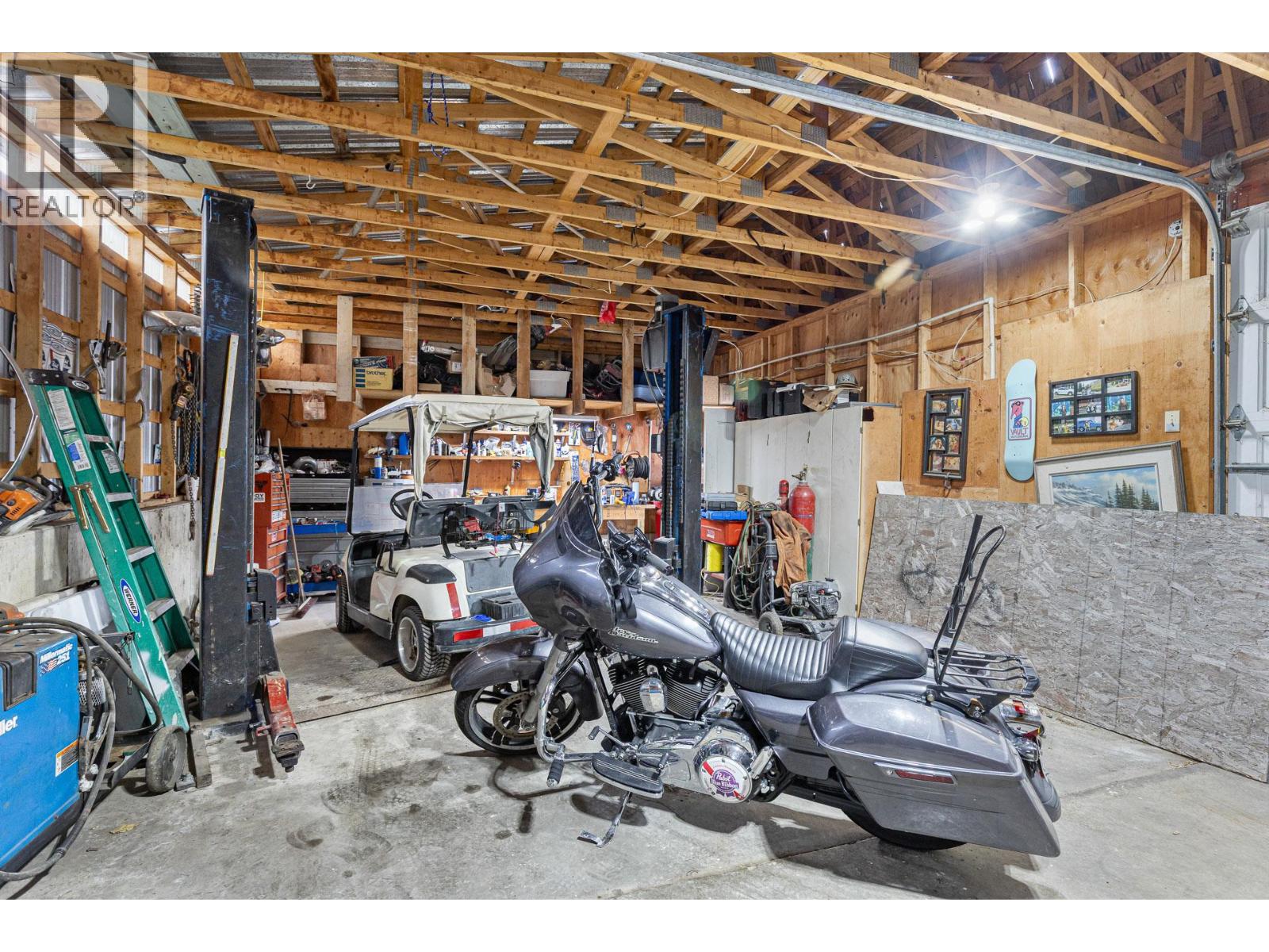 11438 Okanagan Centre Road E