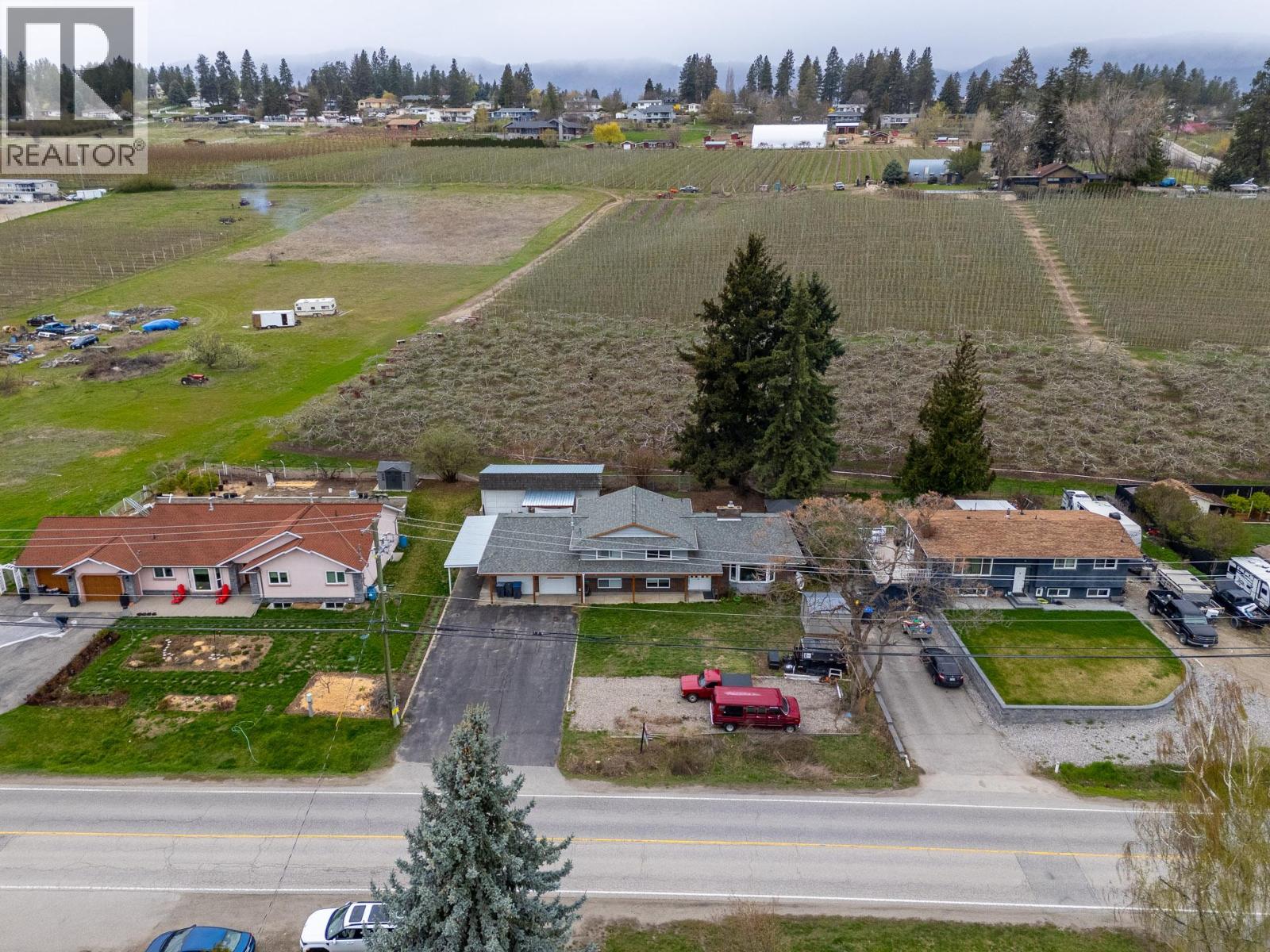 11438 Okanagan Centre Road E