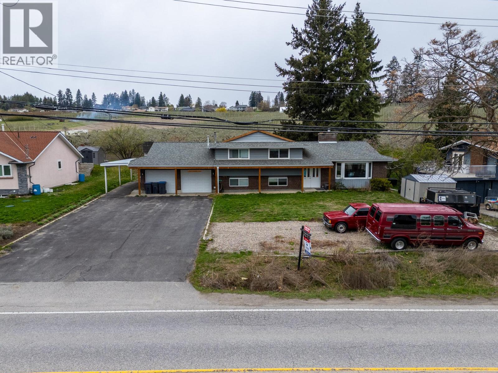 11438 Okanagan Centre Road E