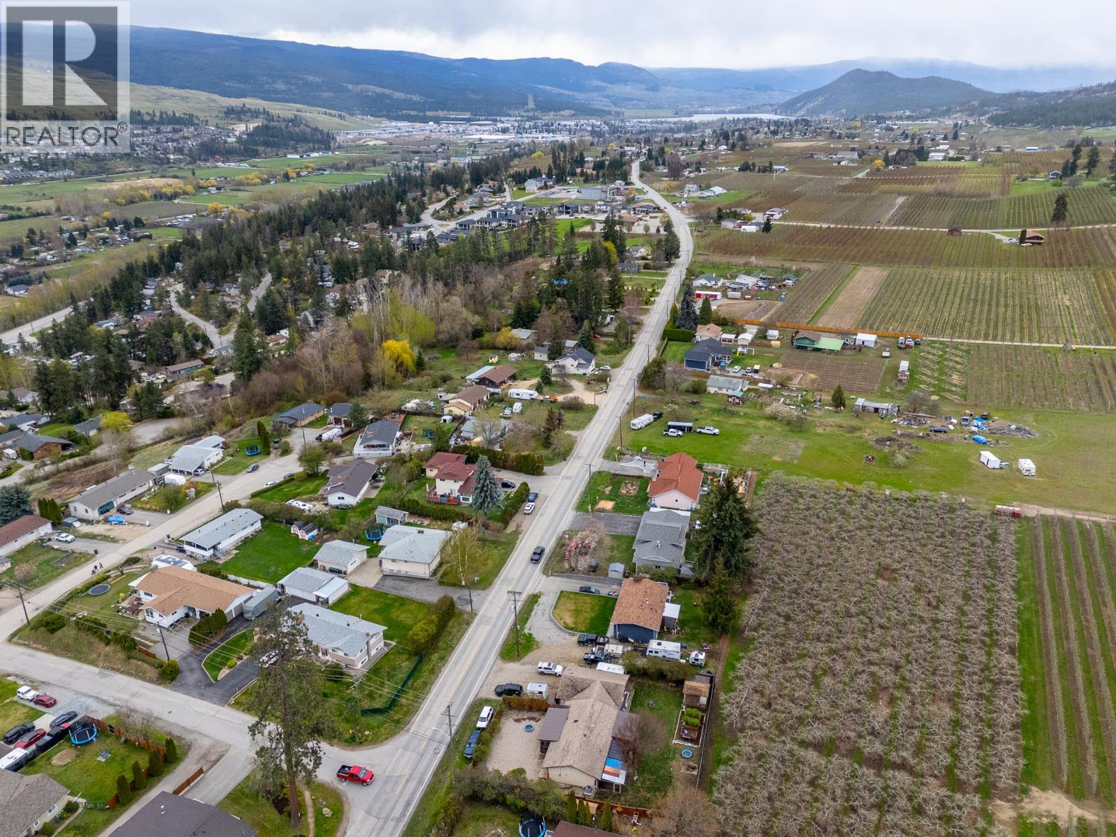 11438 Okanagan Centre Road E