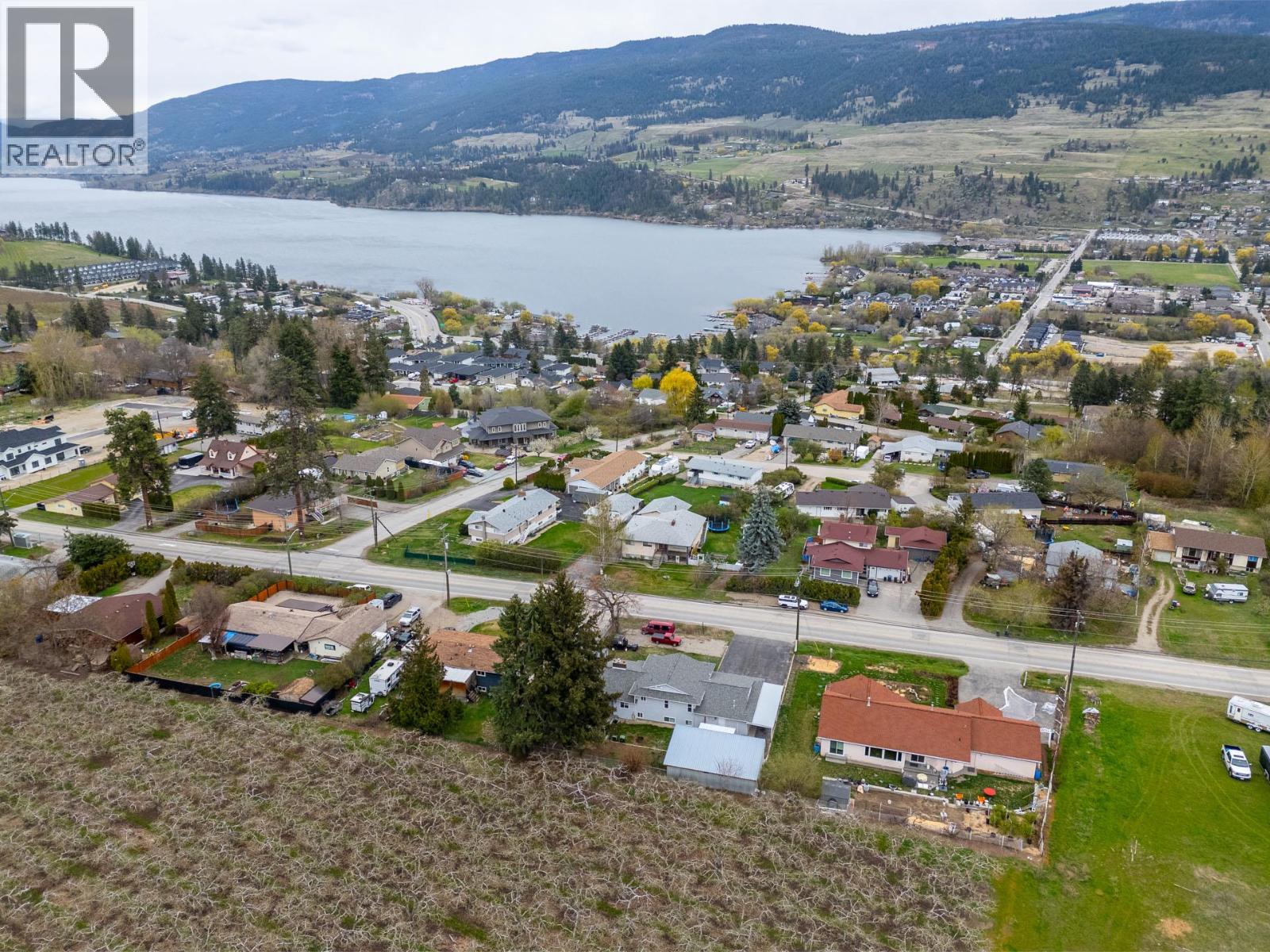 11438 Okanagan Centre Road E