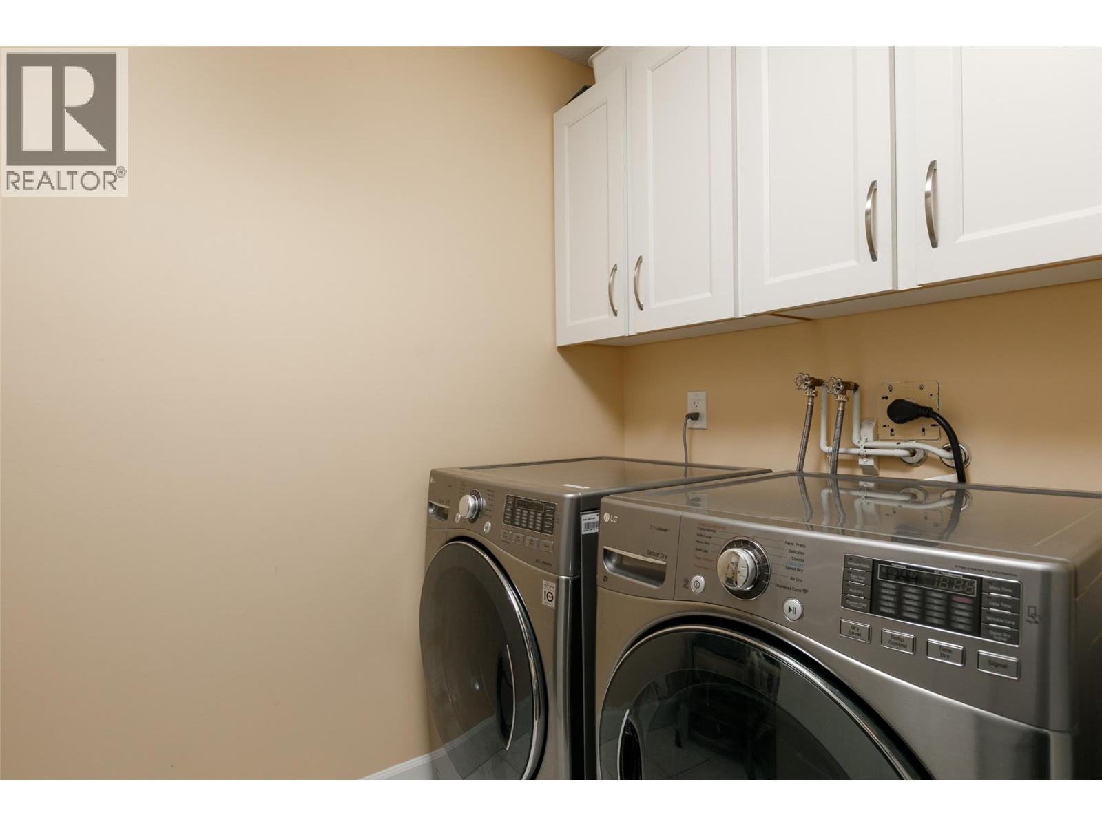 1055 Lawrence Avenue Unit# 202