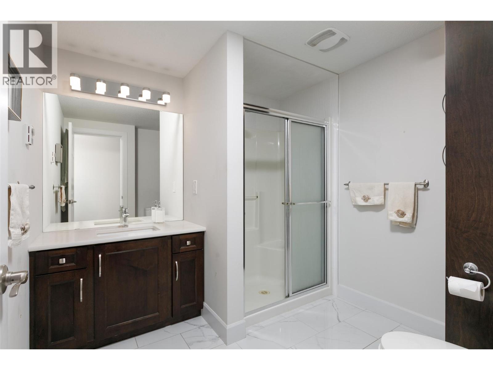 1055 Lawrence Avenue Unit# 202