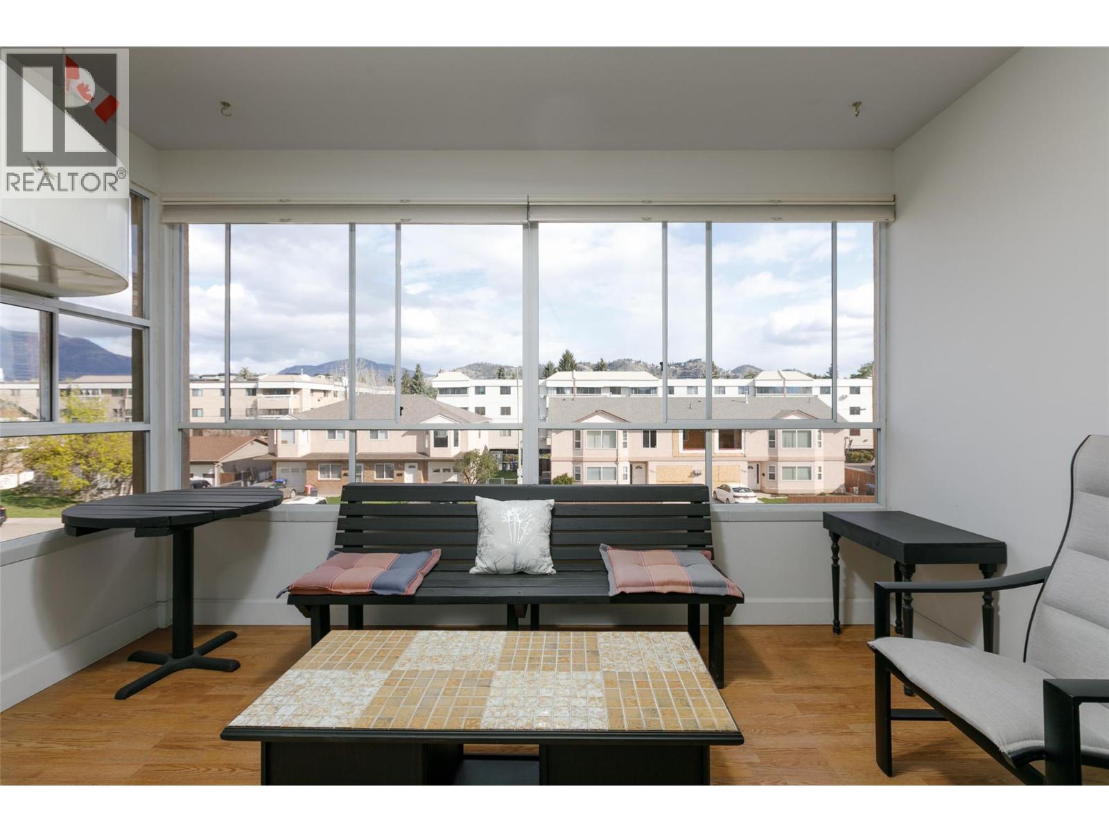 1055 Lawrence Avenue Unit# 202
