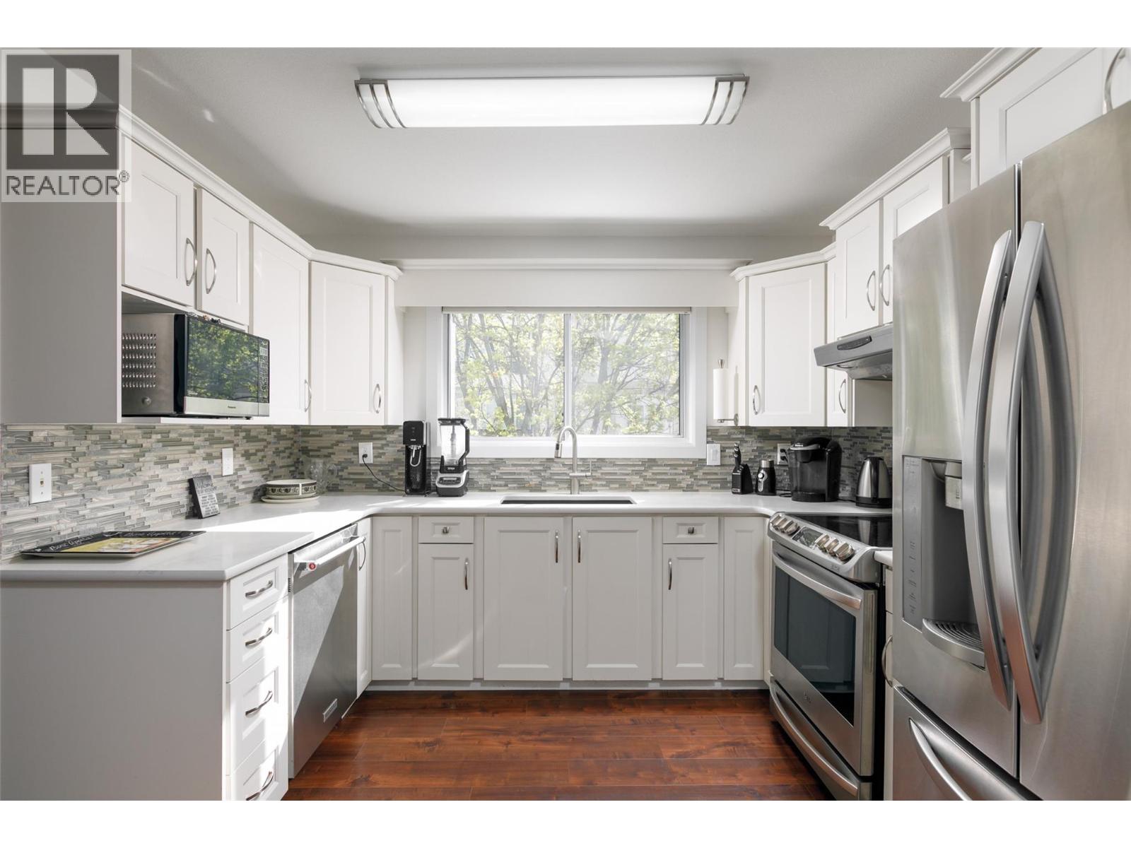 1055 Lawrence Avenue Unit# 202