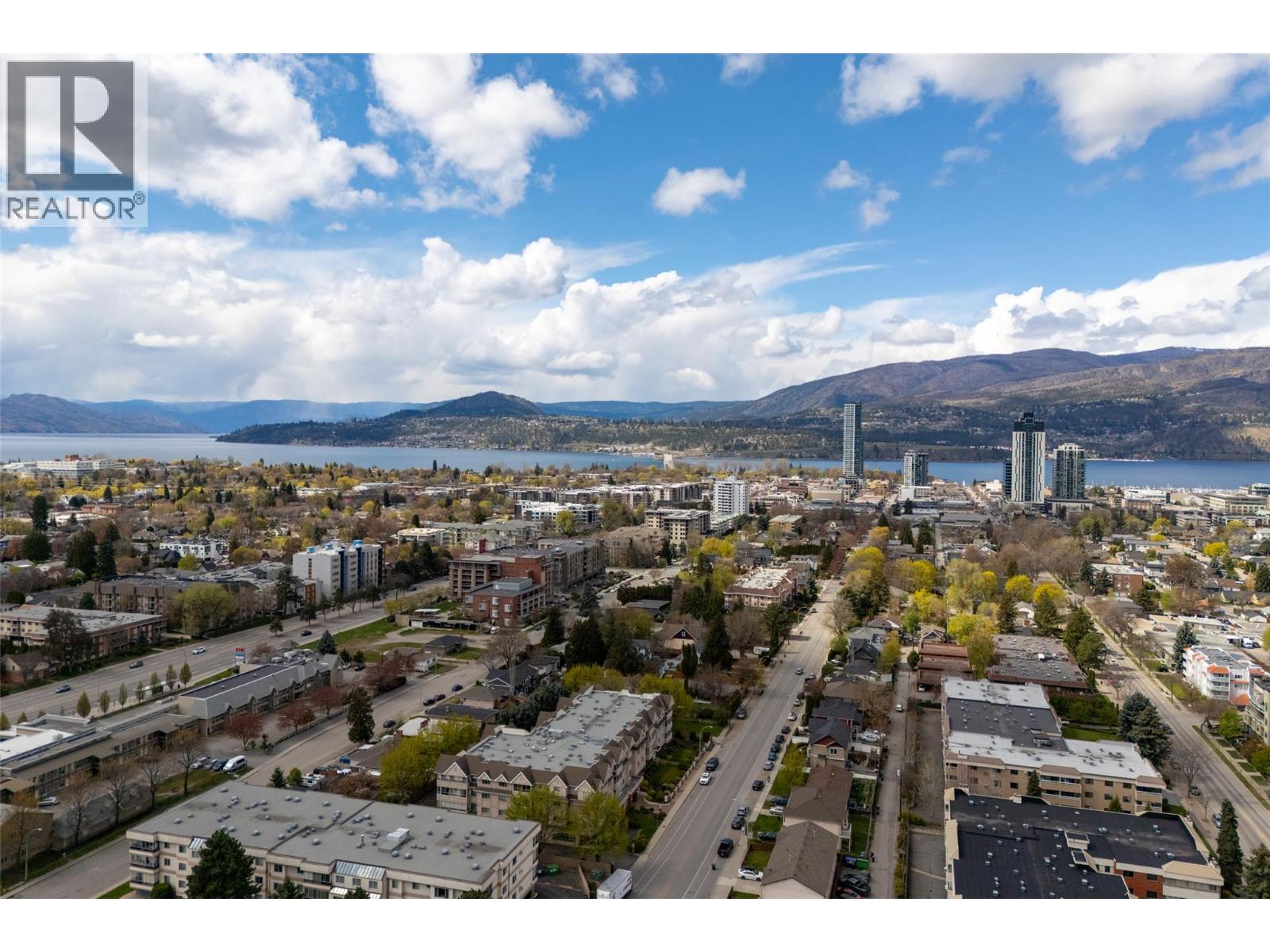 1055 Lawrence Avenue Unit# 202