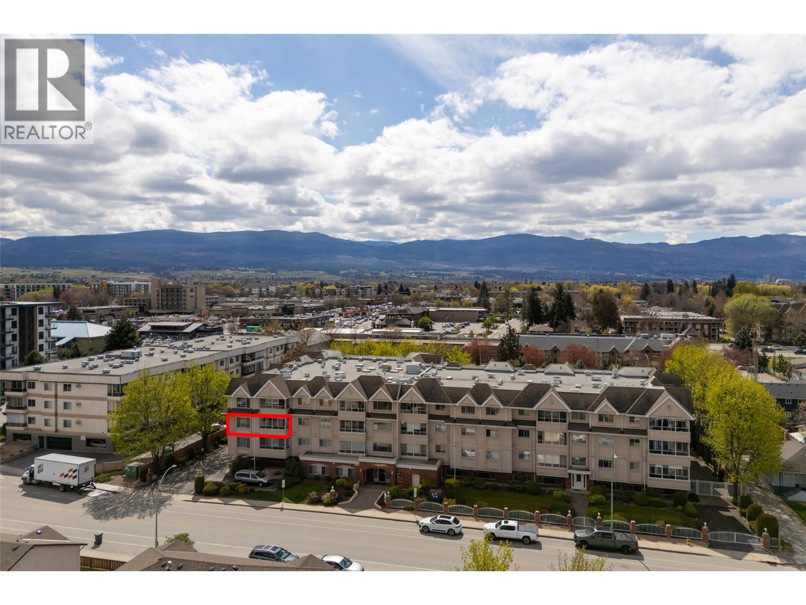 1055 Lawrence Avenue Unit# 202