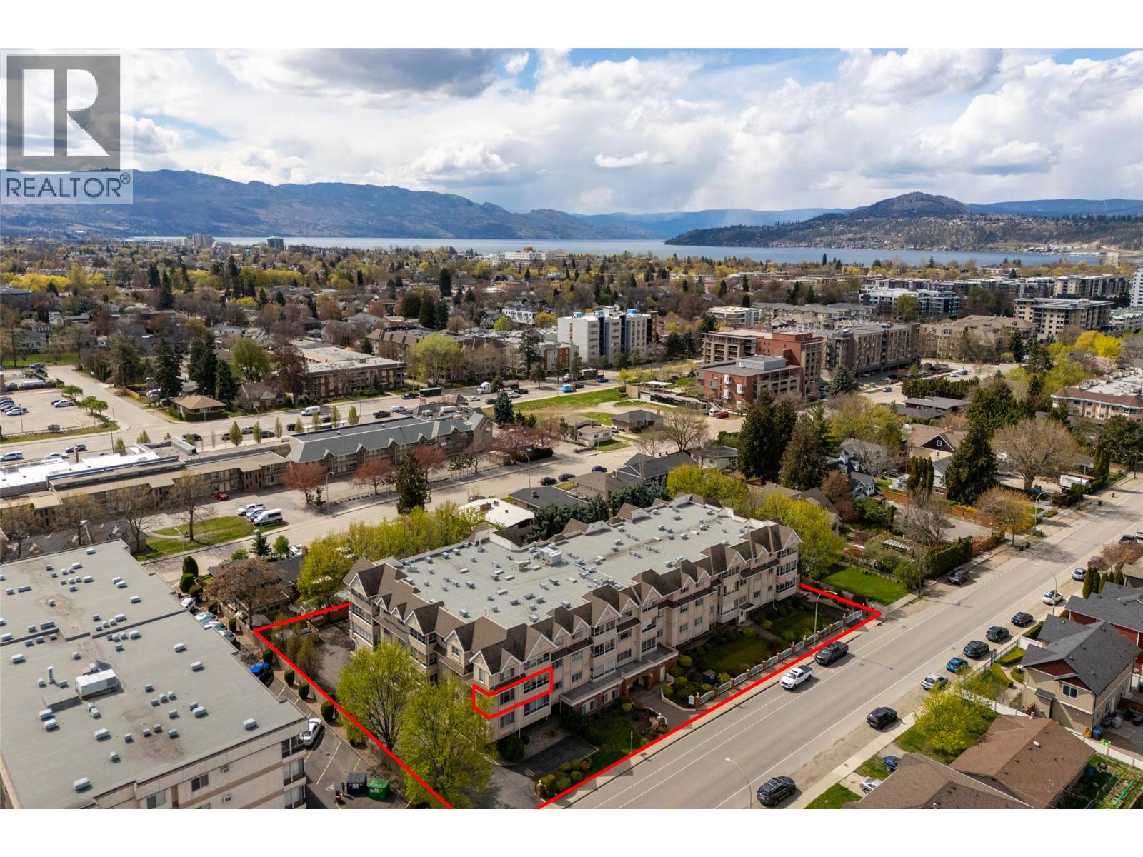 1055 Lawrence Avenue Unit# 202