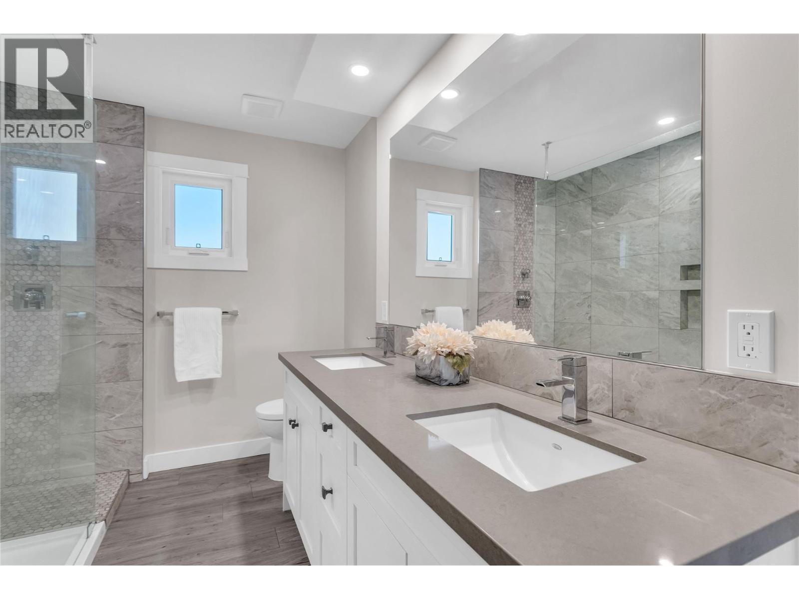 488 Sheila Crescent