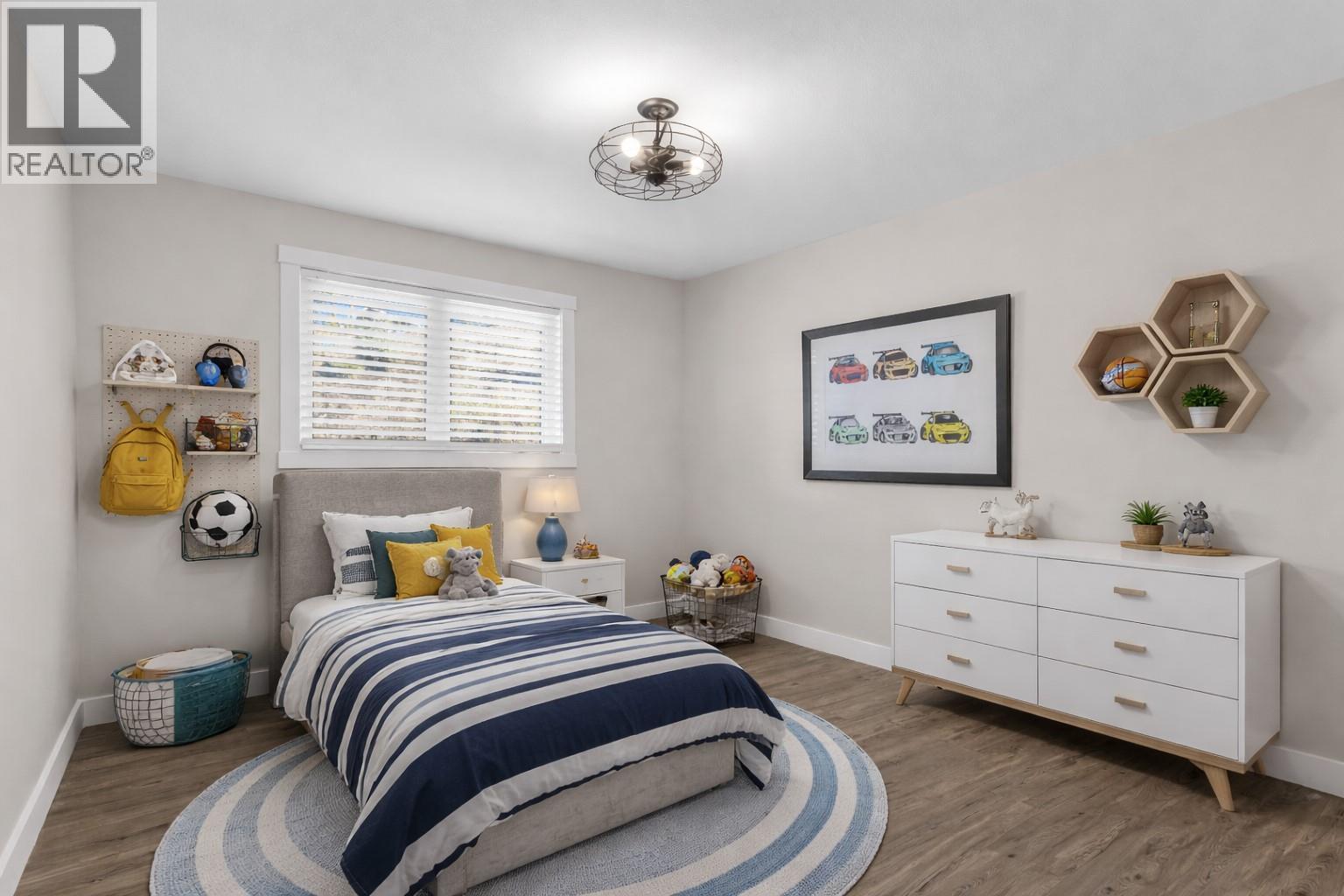 488 Sheila Crescent
