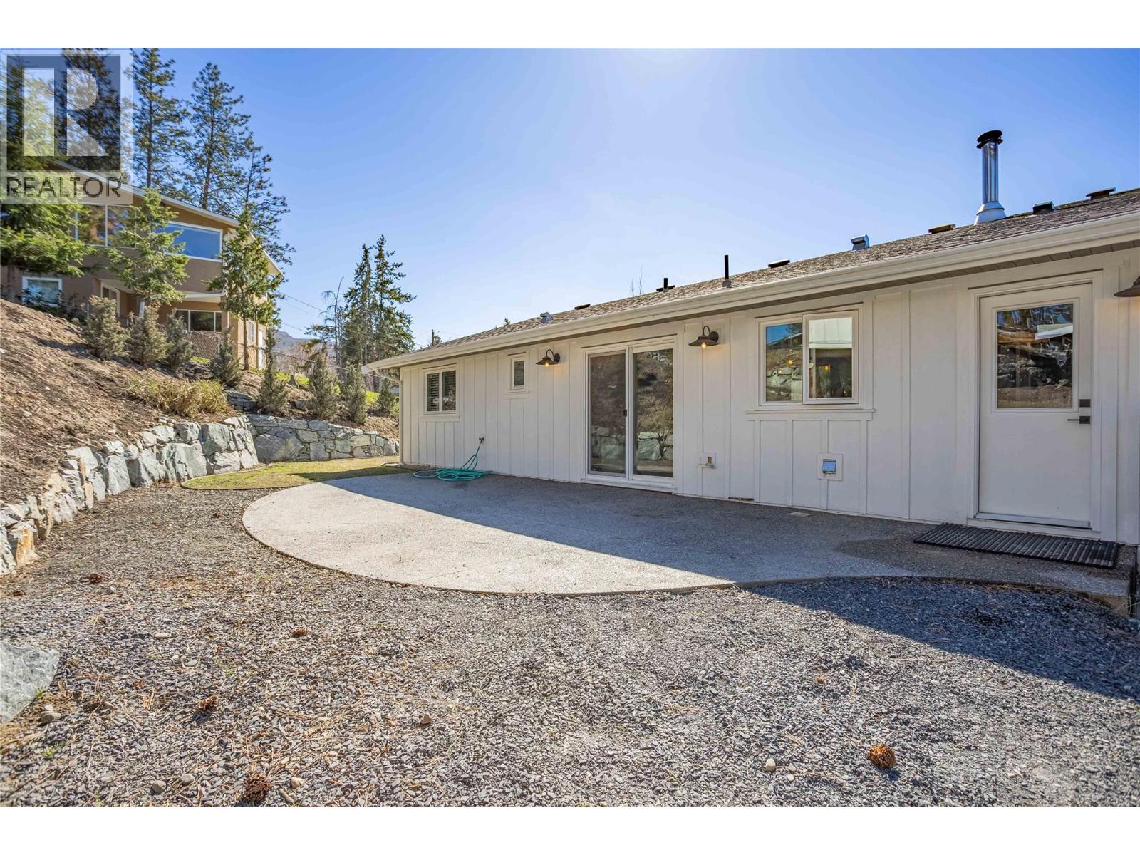 488 Sheila Crescent