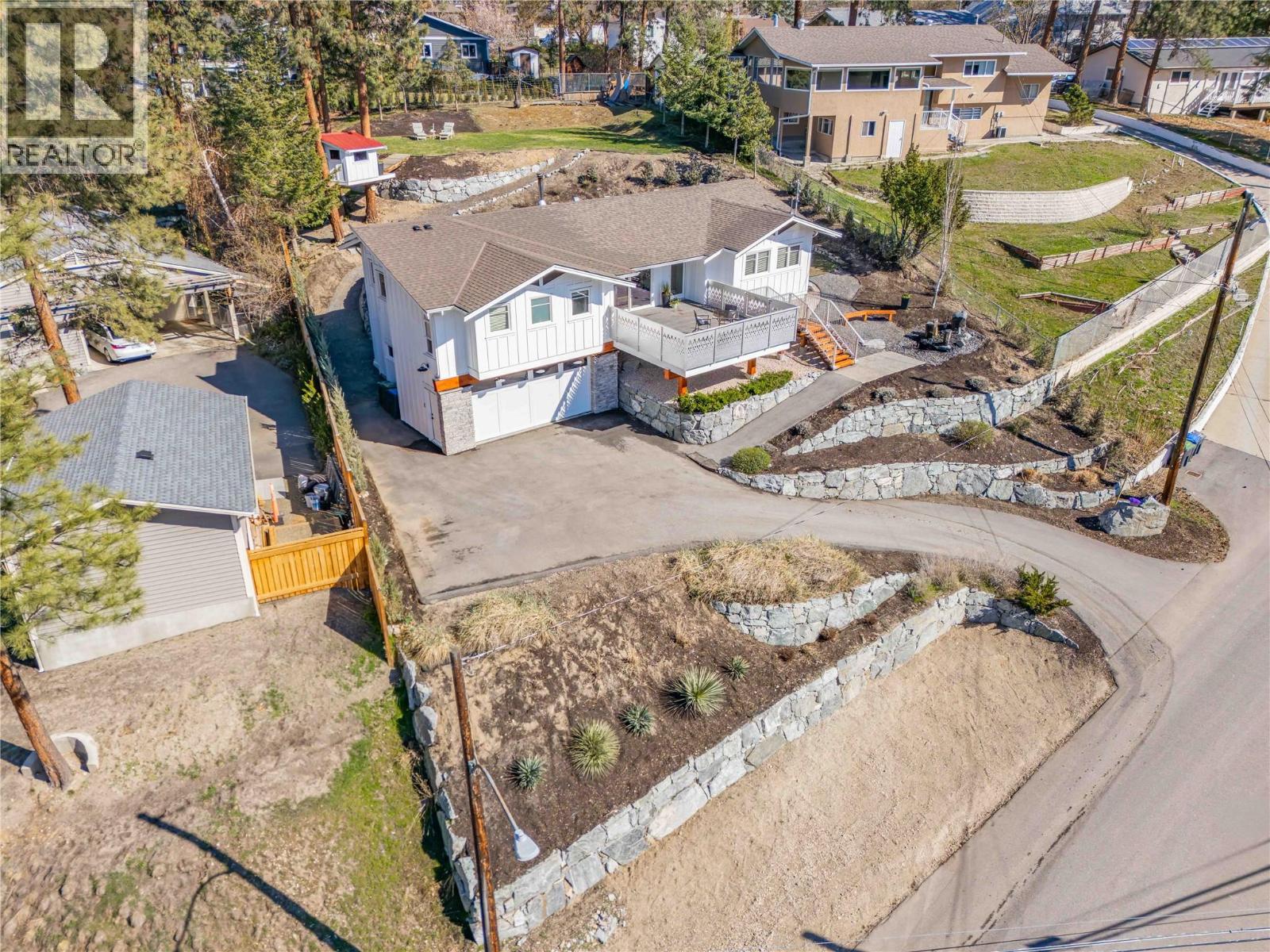 488 Sheila Crescent