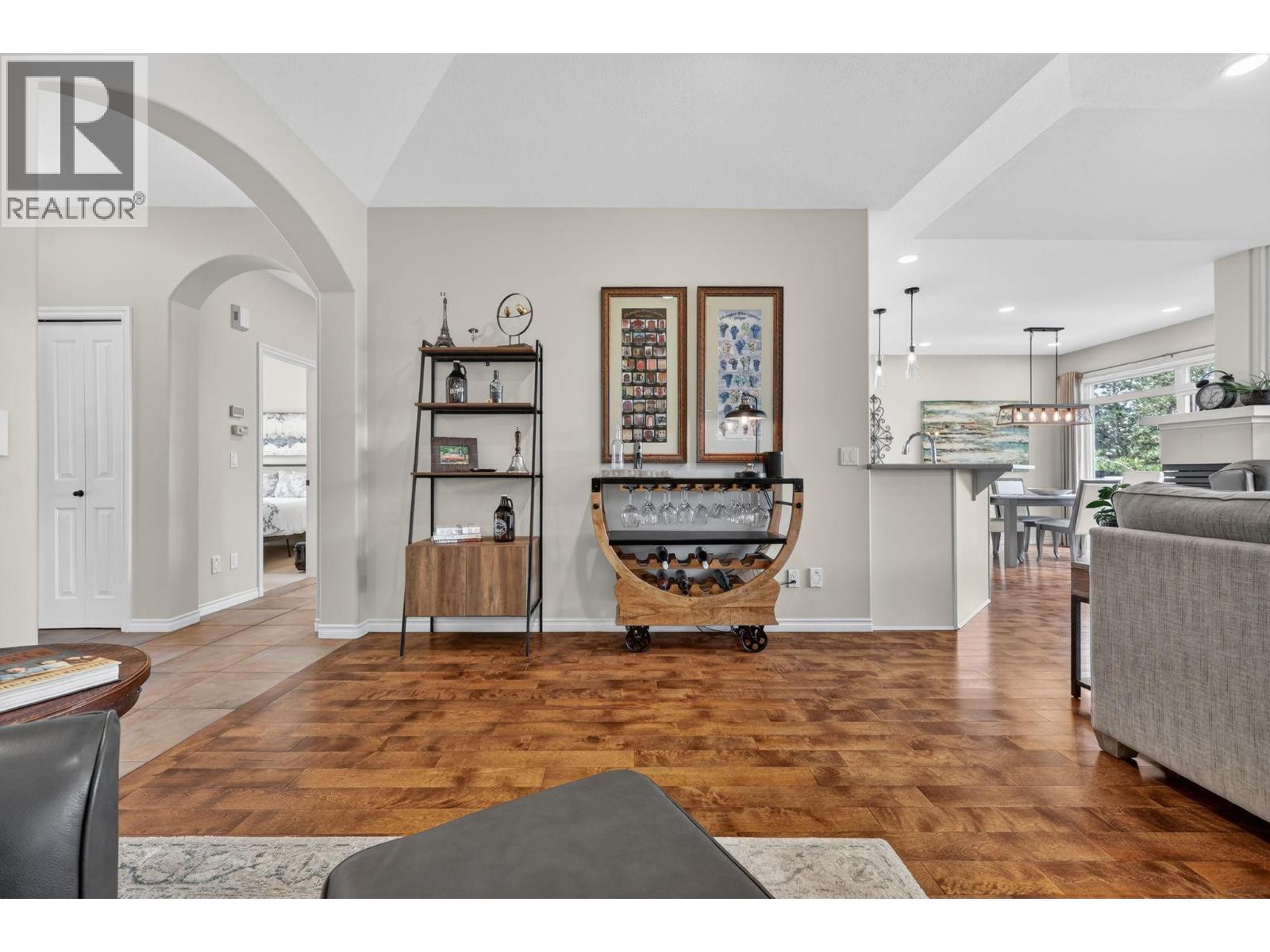 3925 Gallaghers Circle