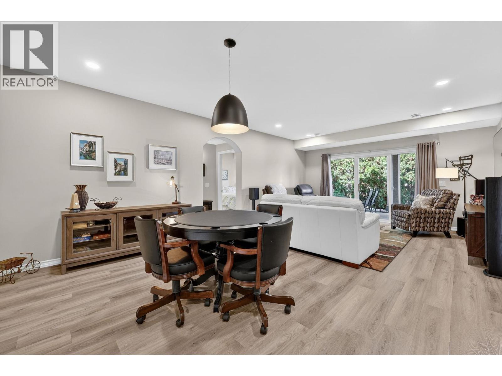 3925 Gallaghers Circle