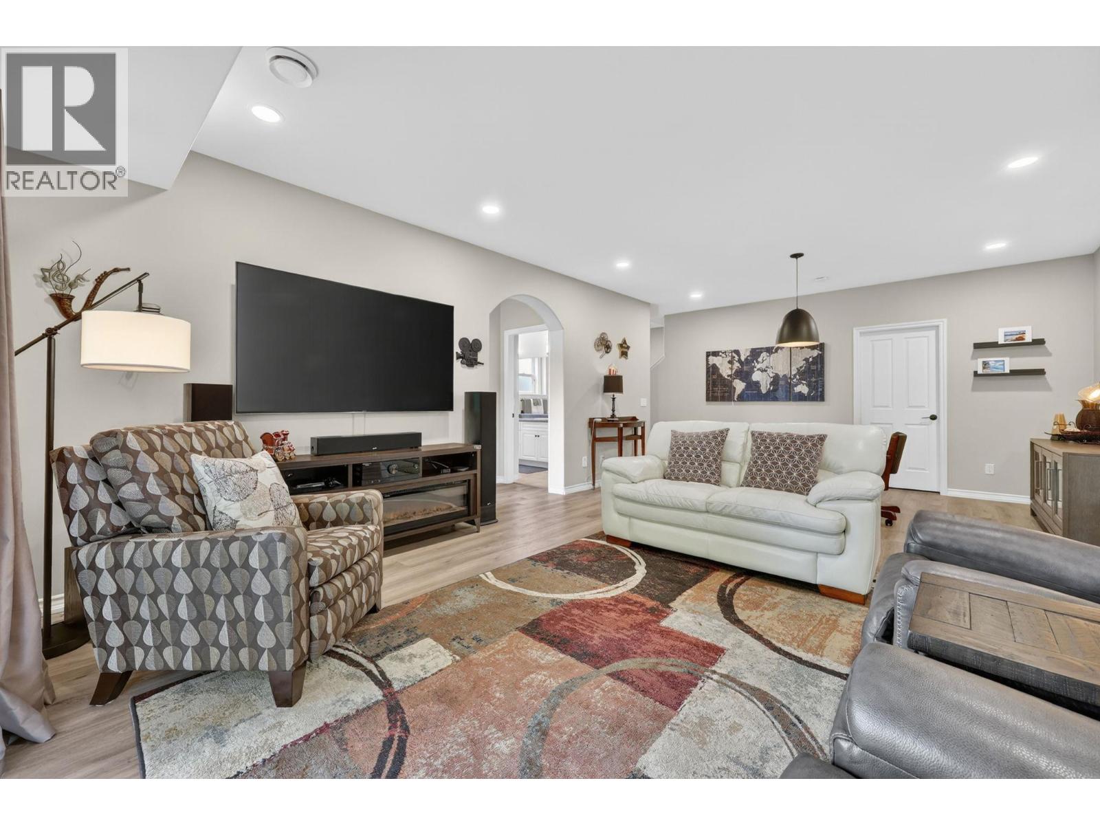 3925 Gallaghers Circle